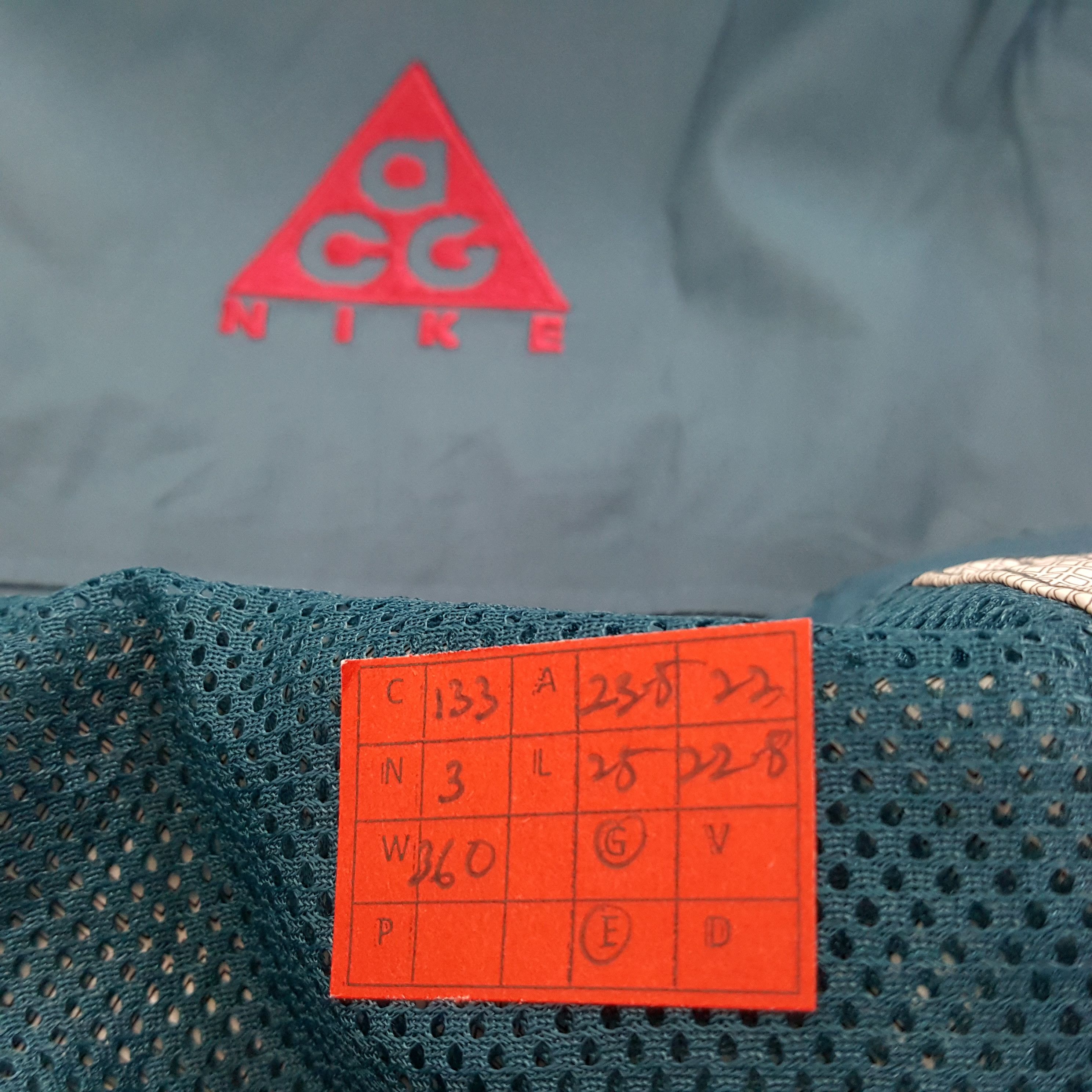Nike ACG × Vintage Nike ACG Nice Design Windbreaker Jacket Size US L / EU 52-54 / 3 - 11 Thumbnail