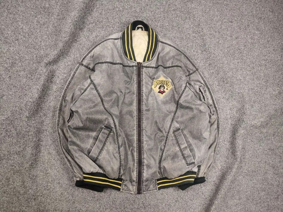 MLB Vintage 90's Pittsburgh Pirates Embroidered bomber Jacket Size US L / EU 52-54 / 3 - 1 Thumbnail