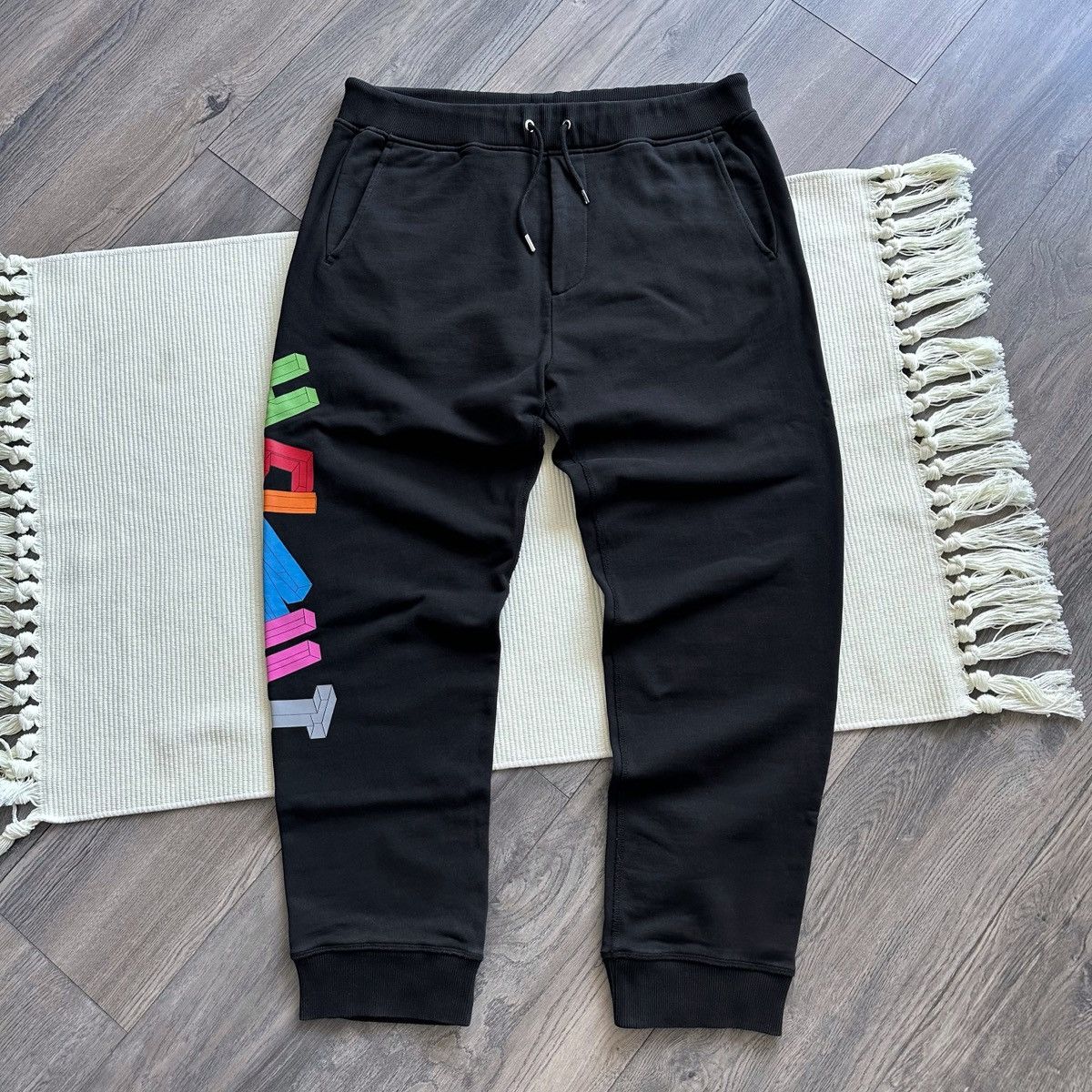 Helmut Lang HELMUT LANG 3D Logo Print Black Sweatpants Size US 35 - 1 Thumbnail