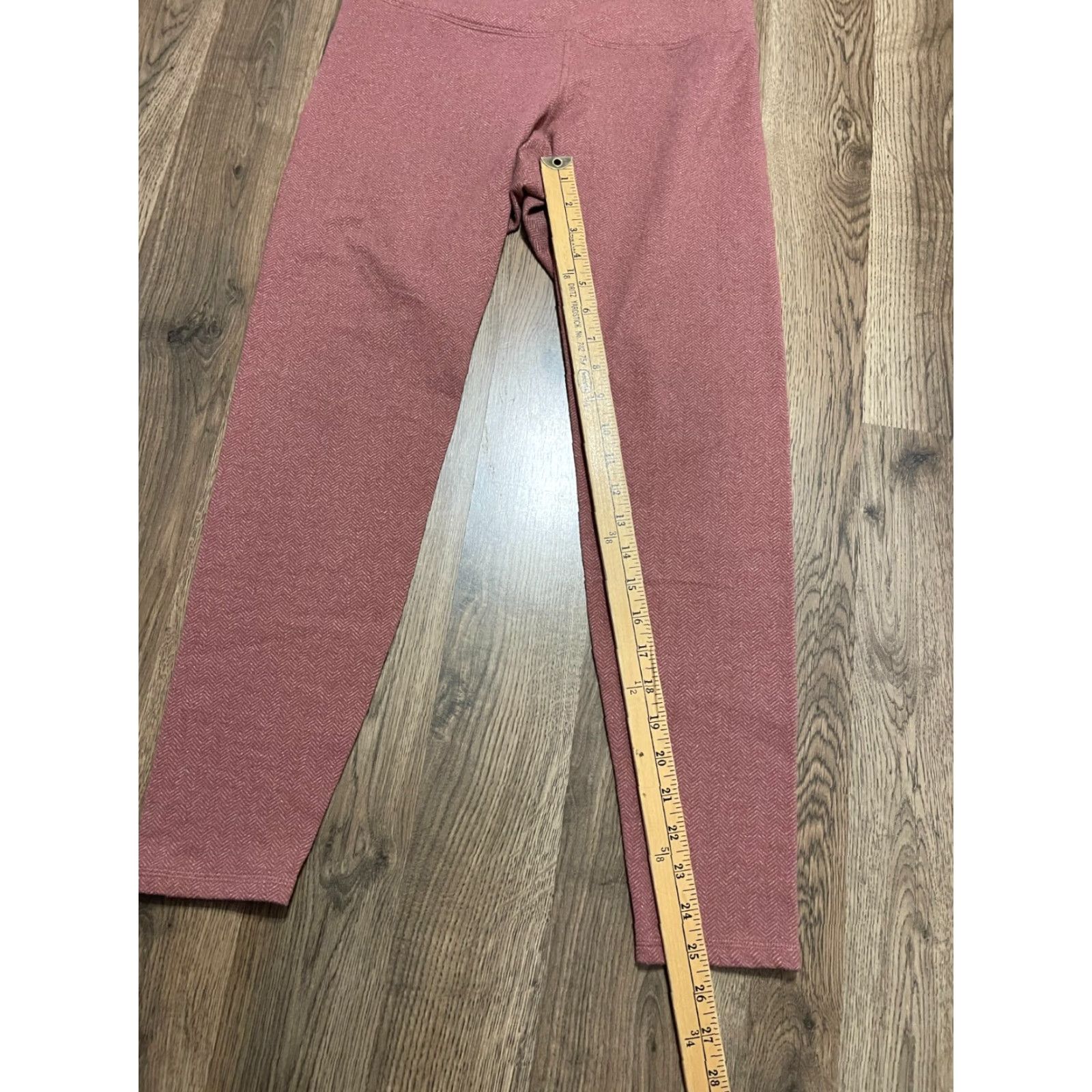 Old Navy **Pink Old Navy Women's Size Large Skinny Leggings** User: **Pink Old Navy Women's Size Large Skinny Pants** Size 36" / US 14 / IT 50 - 6 Thumbnail