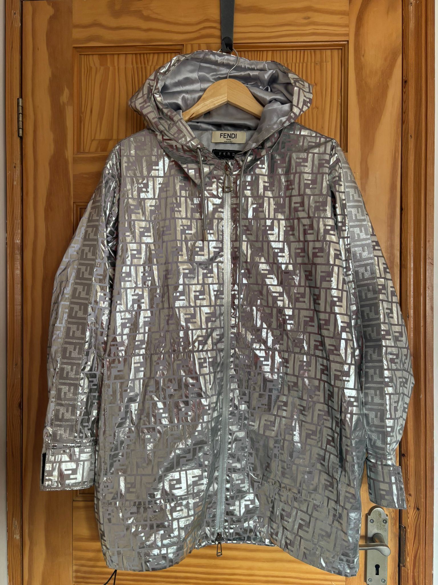 Fendi FENDI X Nicki Minaj Exclusive Size XS / US 0-2 / IT 36-38 - 1 Thumbnail