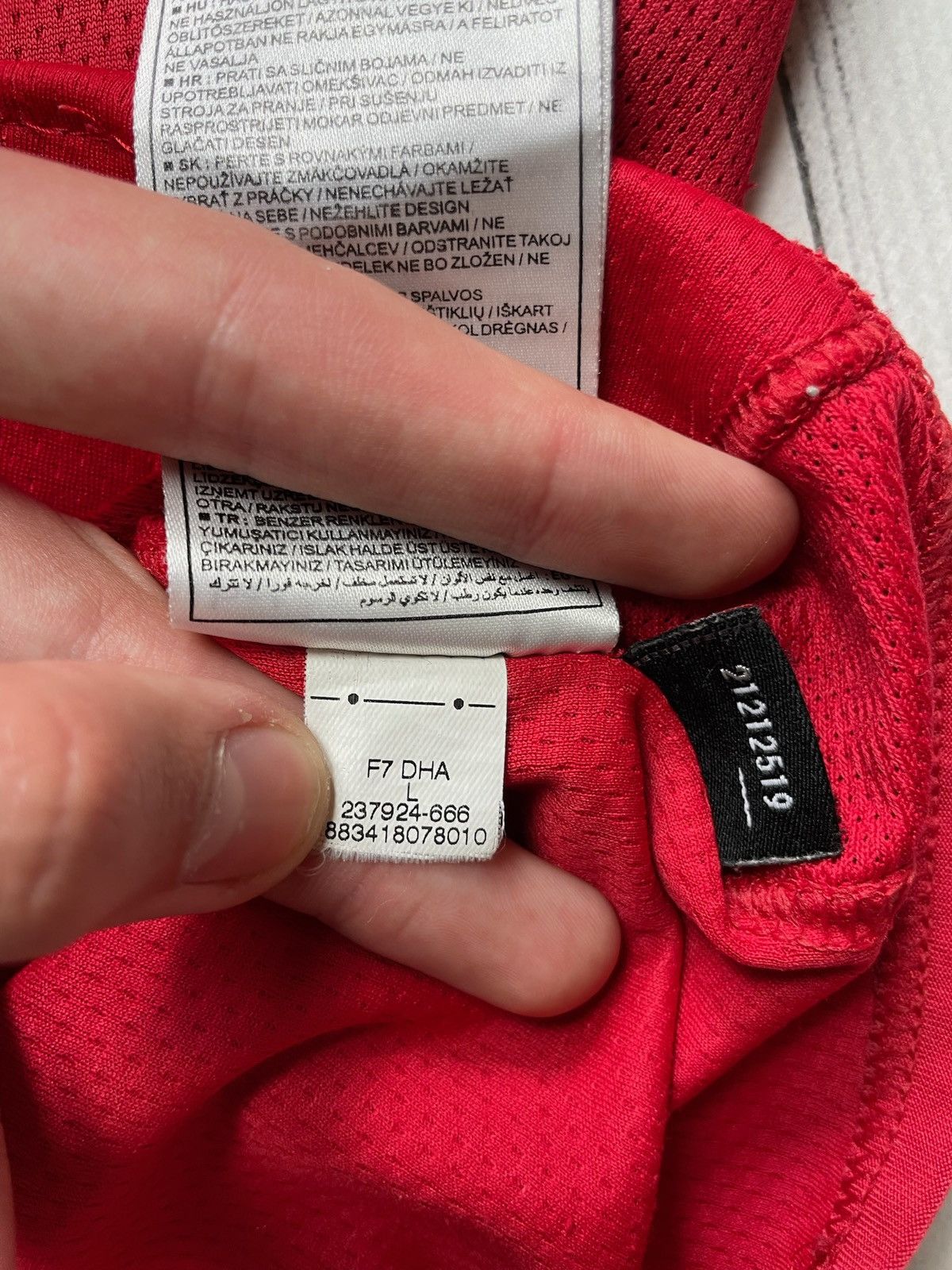 Nike × Vintage Vintage Nike Manchester United size L logo red Size US L / EU 52-54 / 3 - 10 Thumbnail