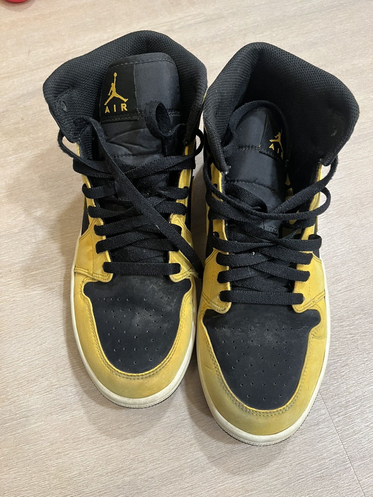 Jordan Brand Jordan 1 mid Sneakers Size US 8.5 / EU 41-42 - 3 Thumbnail