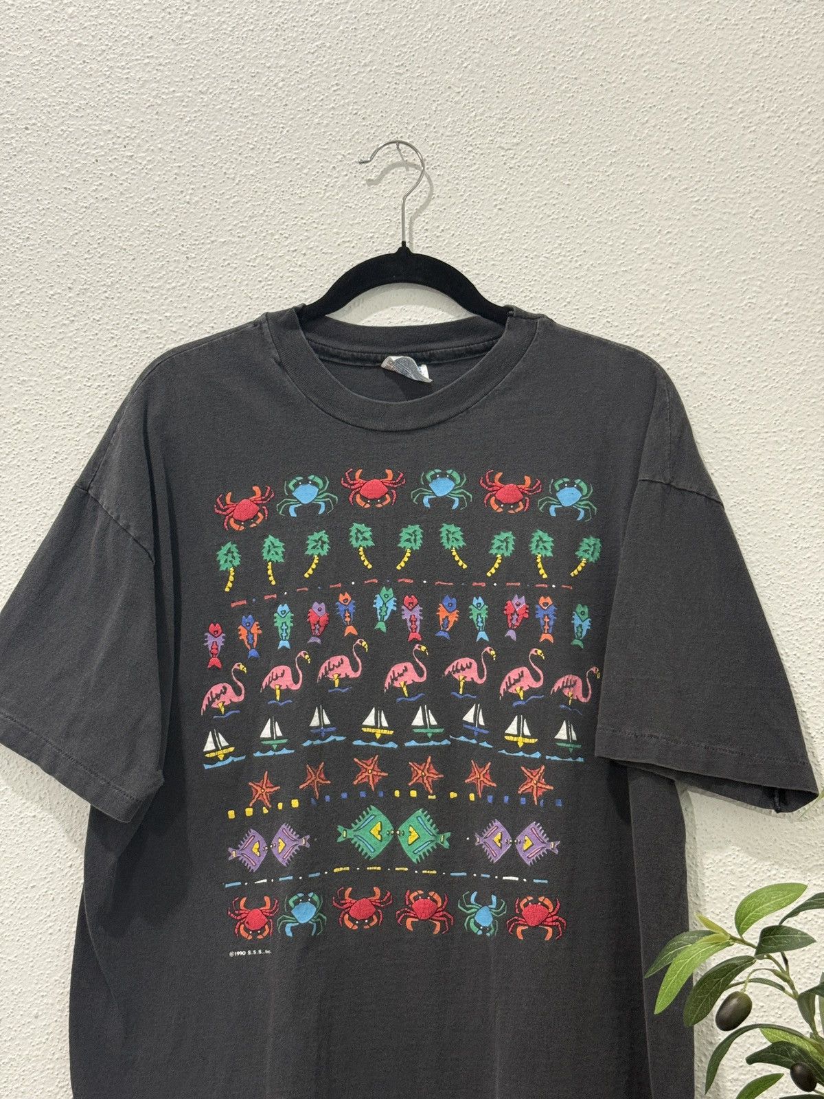 Hanes Vintage 90s Tropical Beach Graphic Tee Crabs, Palm Trees, XL Size US XL / EU 56 / 4 - 2 Thumbnail