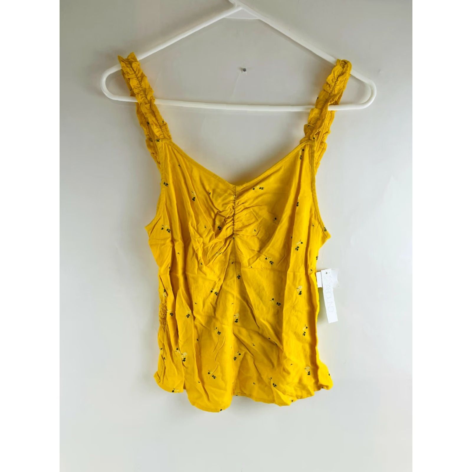 Vintage ABOUND Top Women's Size M Yellow Rose Floral Ruffled Sleeve Smocked Front NWT Size M / US 6-8 / IT 42-44 - 2 Thumbnail