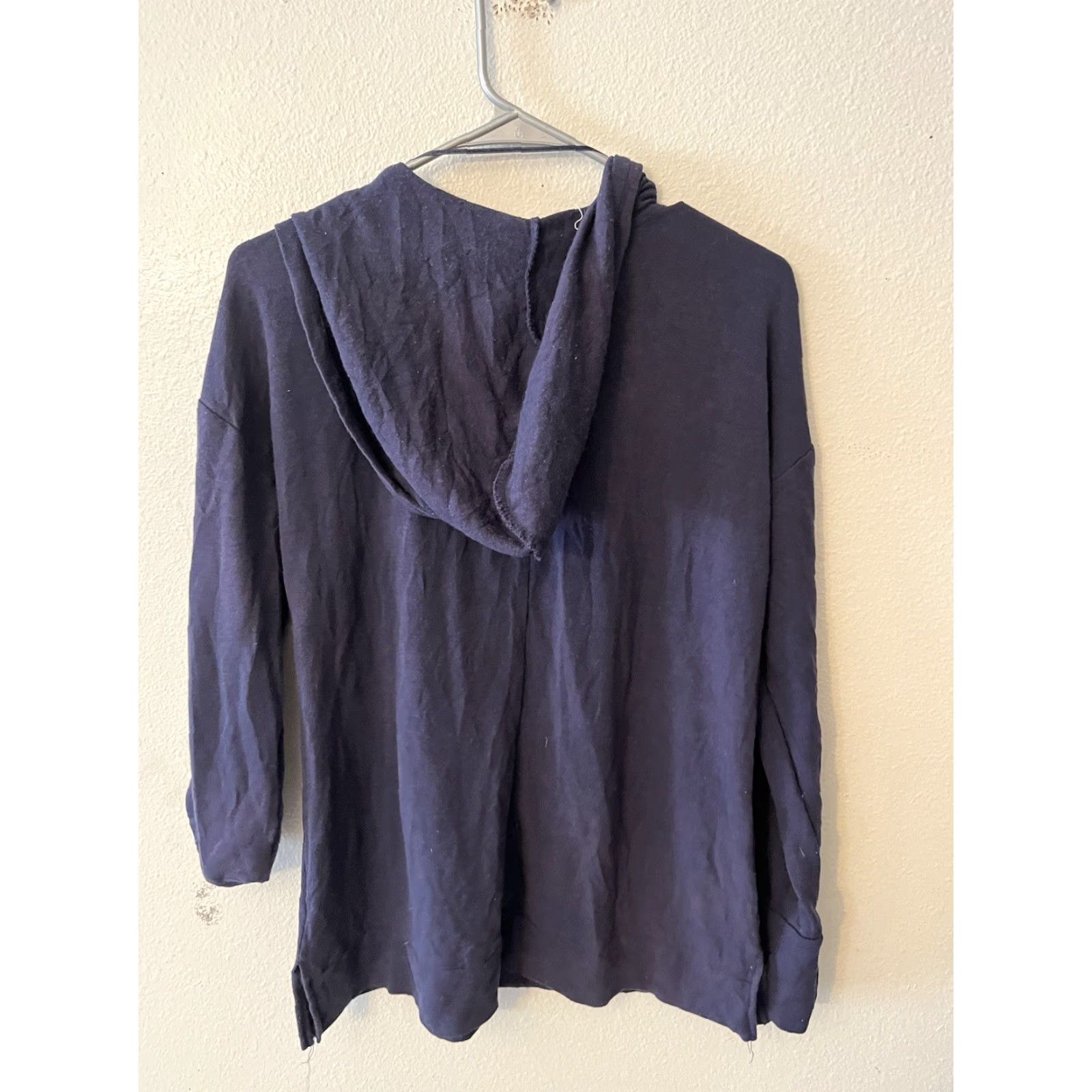 Vintage Cable & Gauge Sweatshirt Womens Medium Blue Hooded V-Neck Pullover Sweatshirt Regular M Adult Womens Size M / US 6-8 / IT 42-44 - 3 Thumbnail