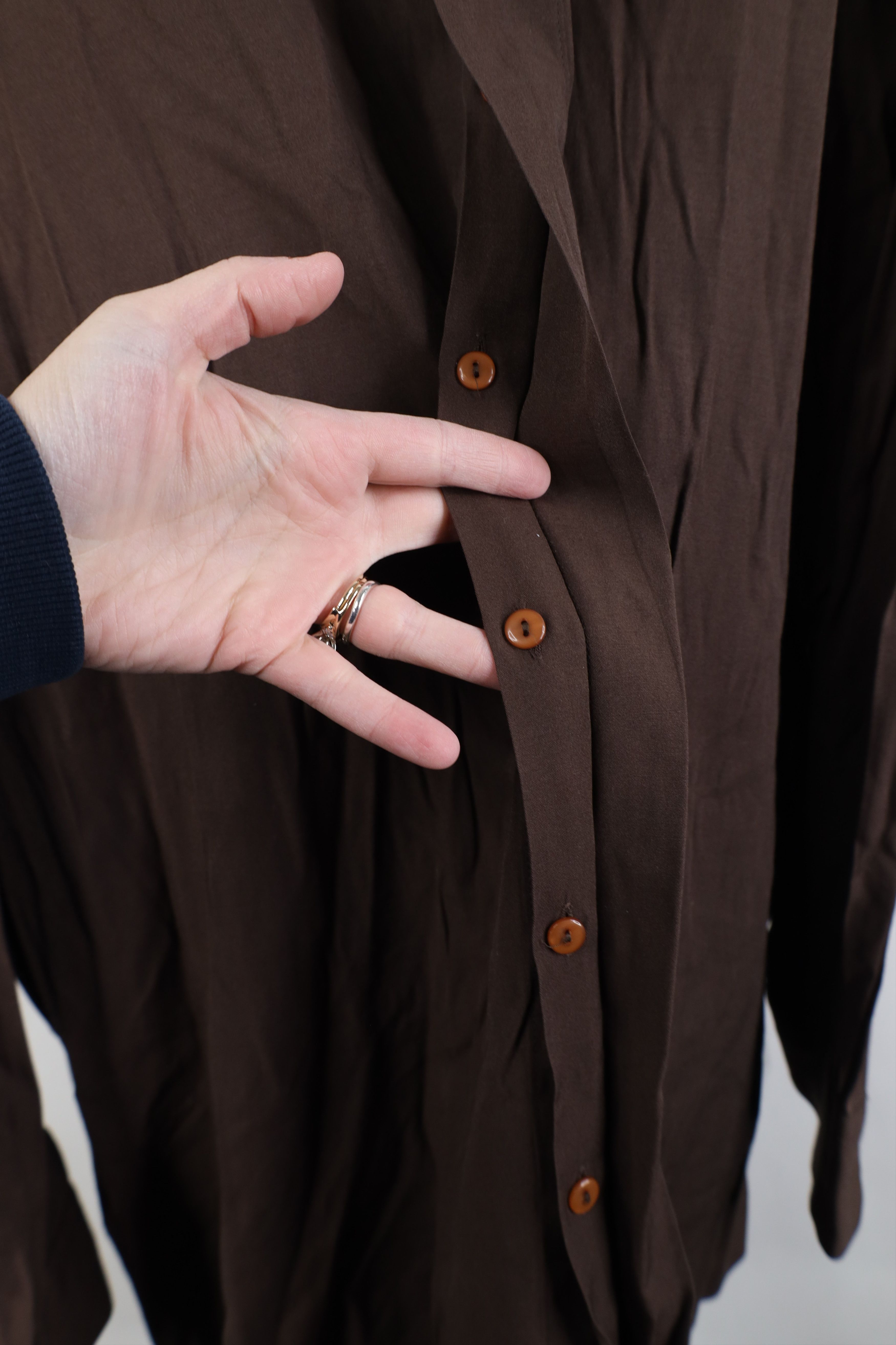 Vintage Vintage 90s Streetwear Gabardine Band Collar Button Shirt Size US XL / EU 56 / 4 - 5 Thumbnail