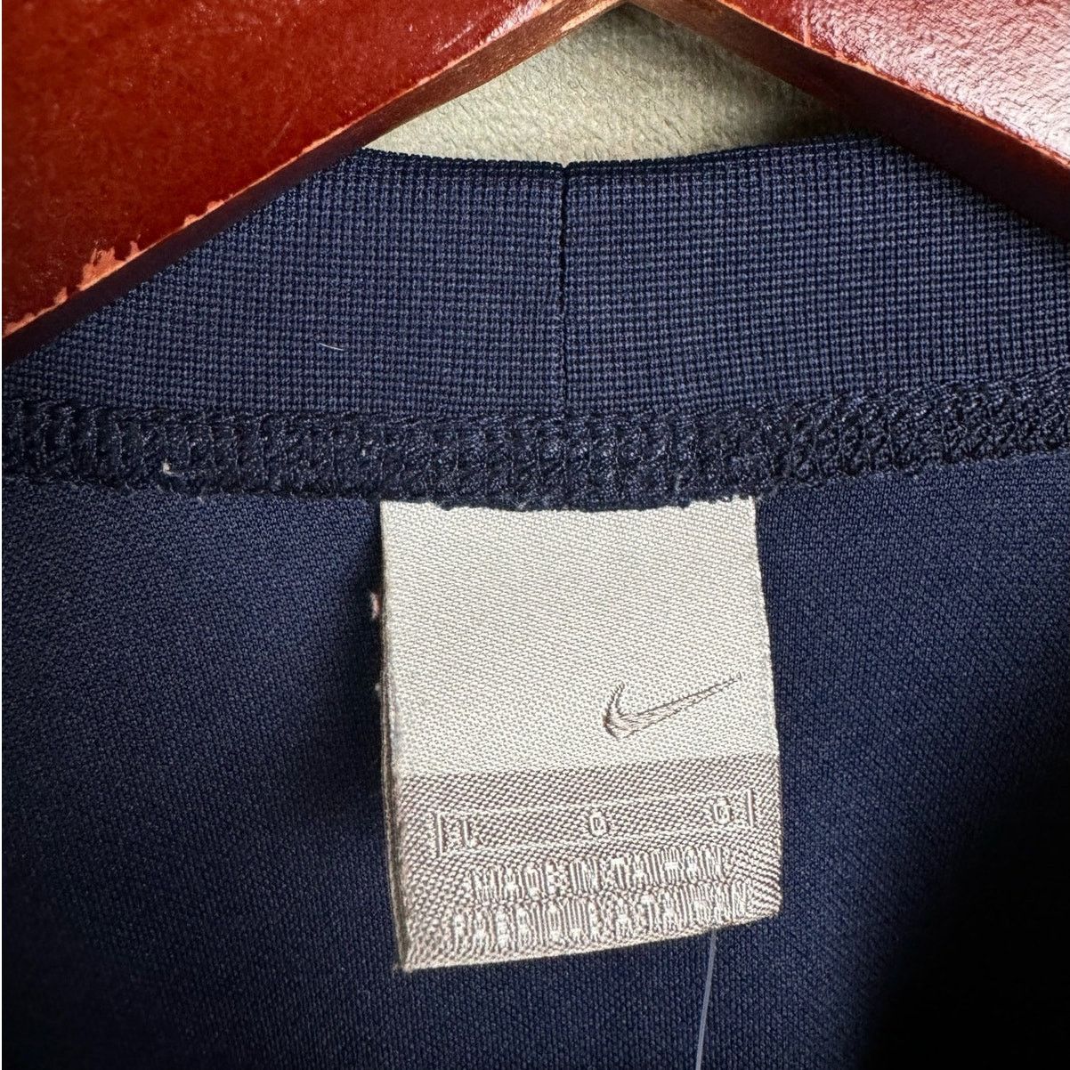 Nike × Vintage VTG Y2K Nike T Shirt Mens Sz L Navy Blue Swoosh Logo Size US L / EU 52-54 / 3 - 4 Thumbnail