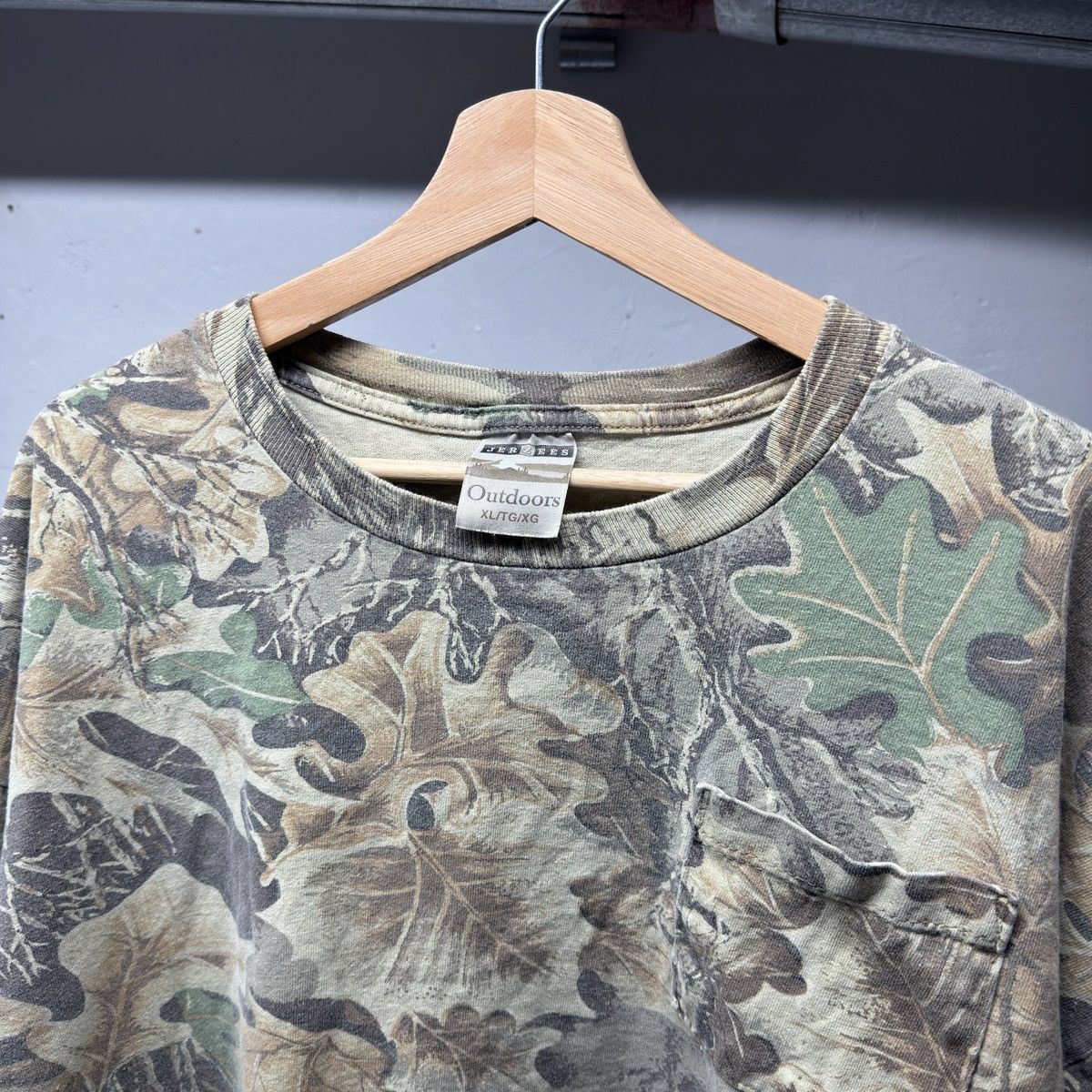 Vintage Thrashed Faded Distressed Camo Shirt ERD Grunge Chrome Size US XL / EU 56 / 4 - 3 Thumbnail