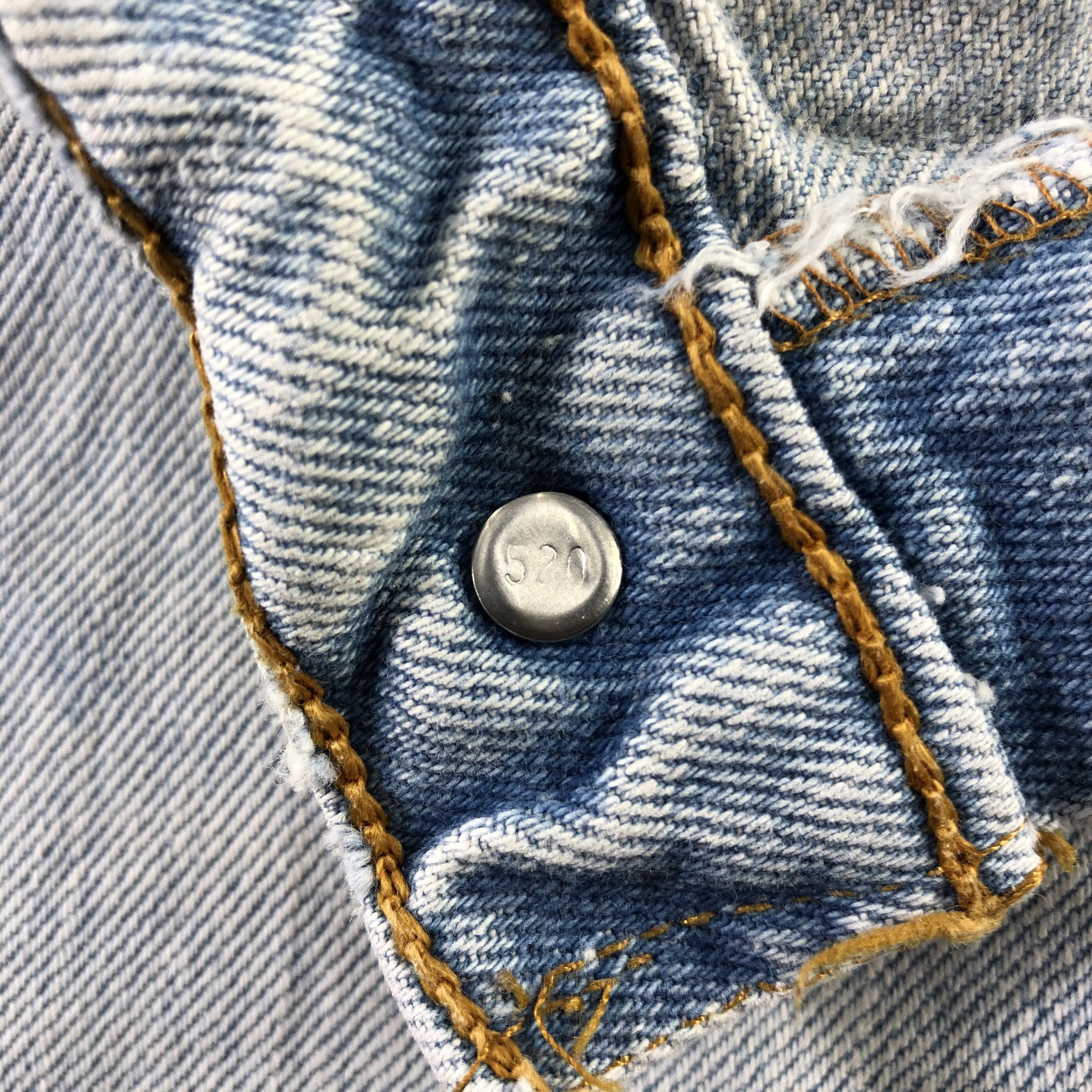 Levi's Vintage 90s Levi's 550 Jeans Lightwash Denim KJ1389 Size US 31 - 12 Thumbnail
