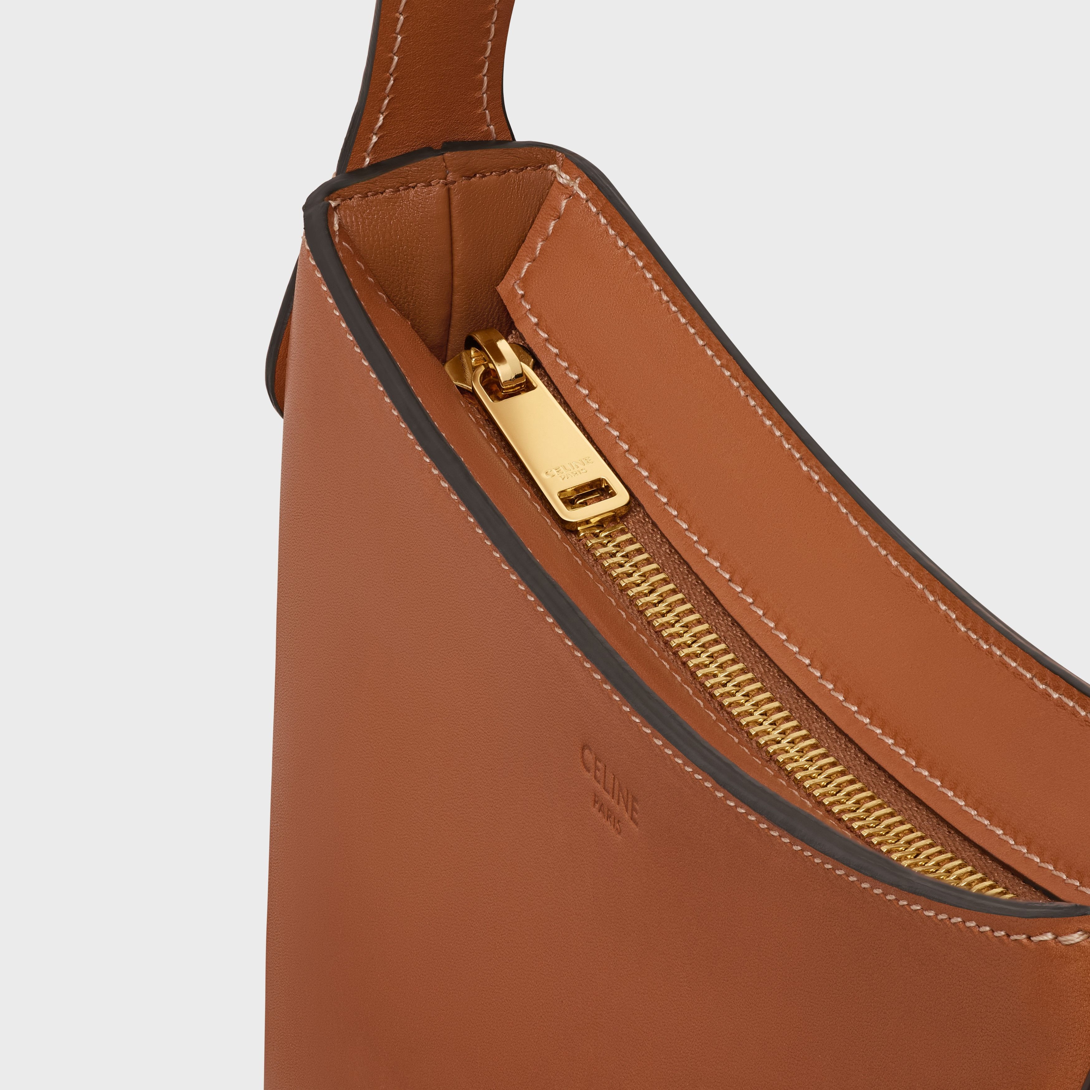 Celine o1bcso1str0925 119873BFN Size: OS / Shoulder Bag in Tan Size ONE SIZE - 5 Thumbnail