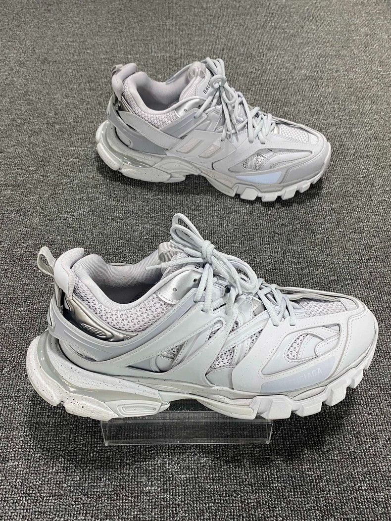 Balenciaga Gray Balenciaga Dad Sneakers Size 44-2505 Size US 10.5 / EU 43-44 - 2 Thumbnail
