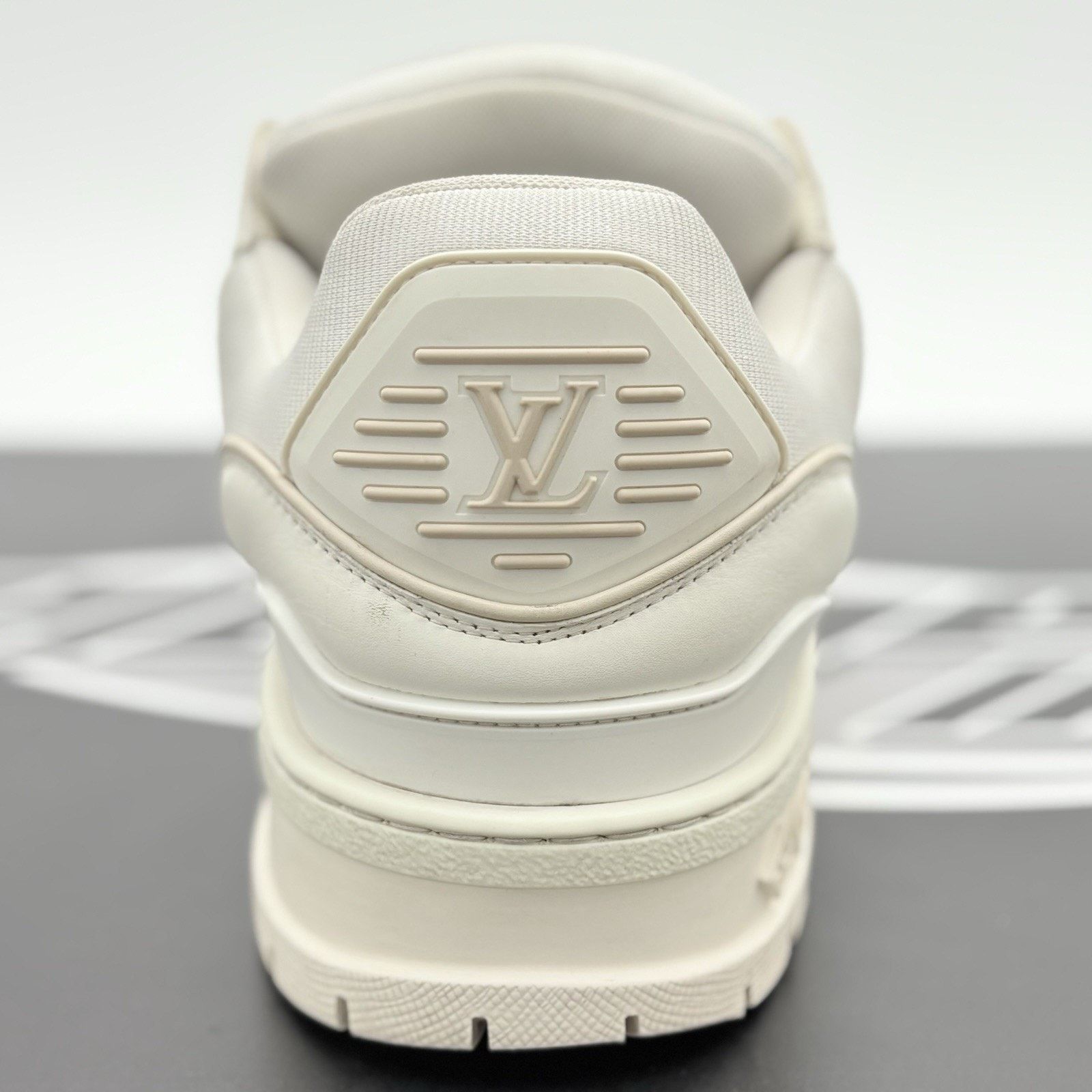 Louis Vuitton Louis Vuitton Maxi Trainer ' White ' | GOOD CONDITION! Size US 11.5 / EU 44-45 - 3 Thumbnail