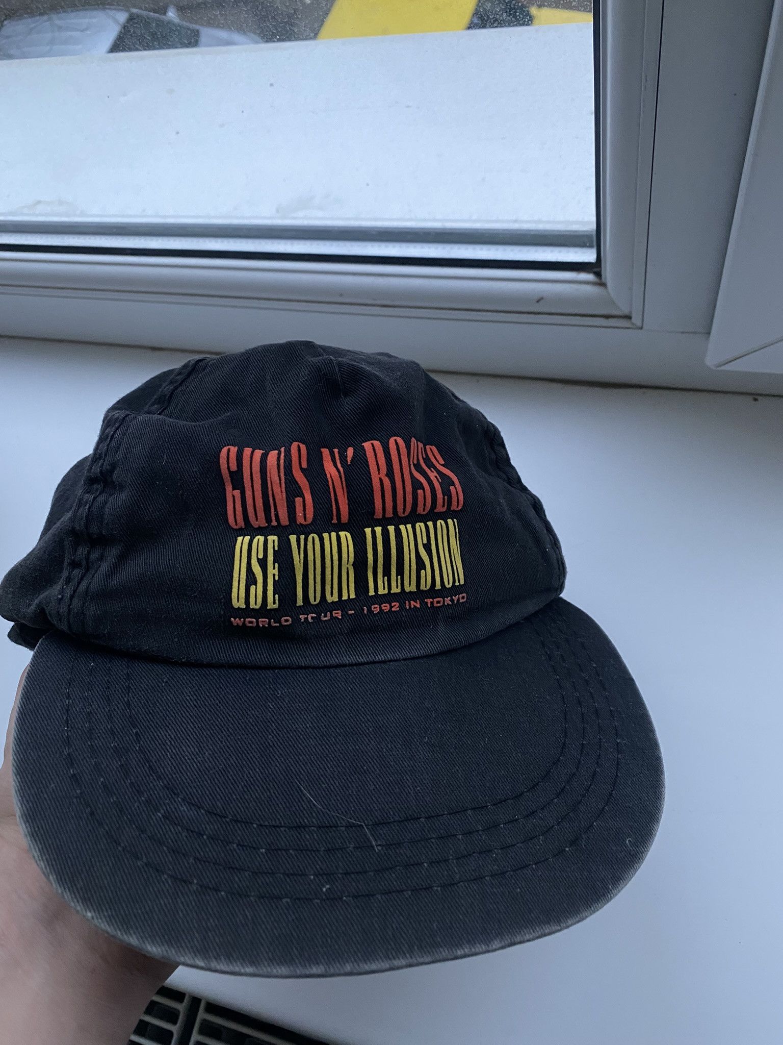 Band Tees × Guns N' Roses Guns N Roses Use Your Illusion 1992 World Tokyo Tour Cap Size ONE SIZE - 1 Thumbnail