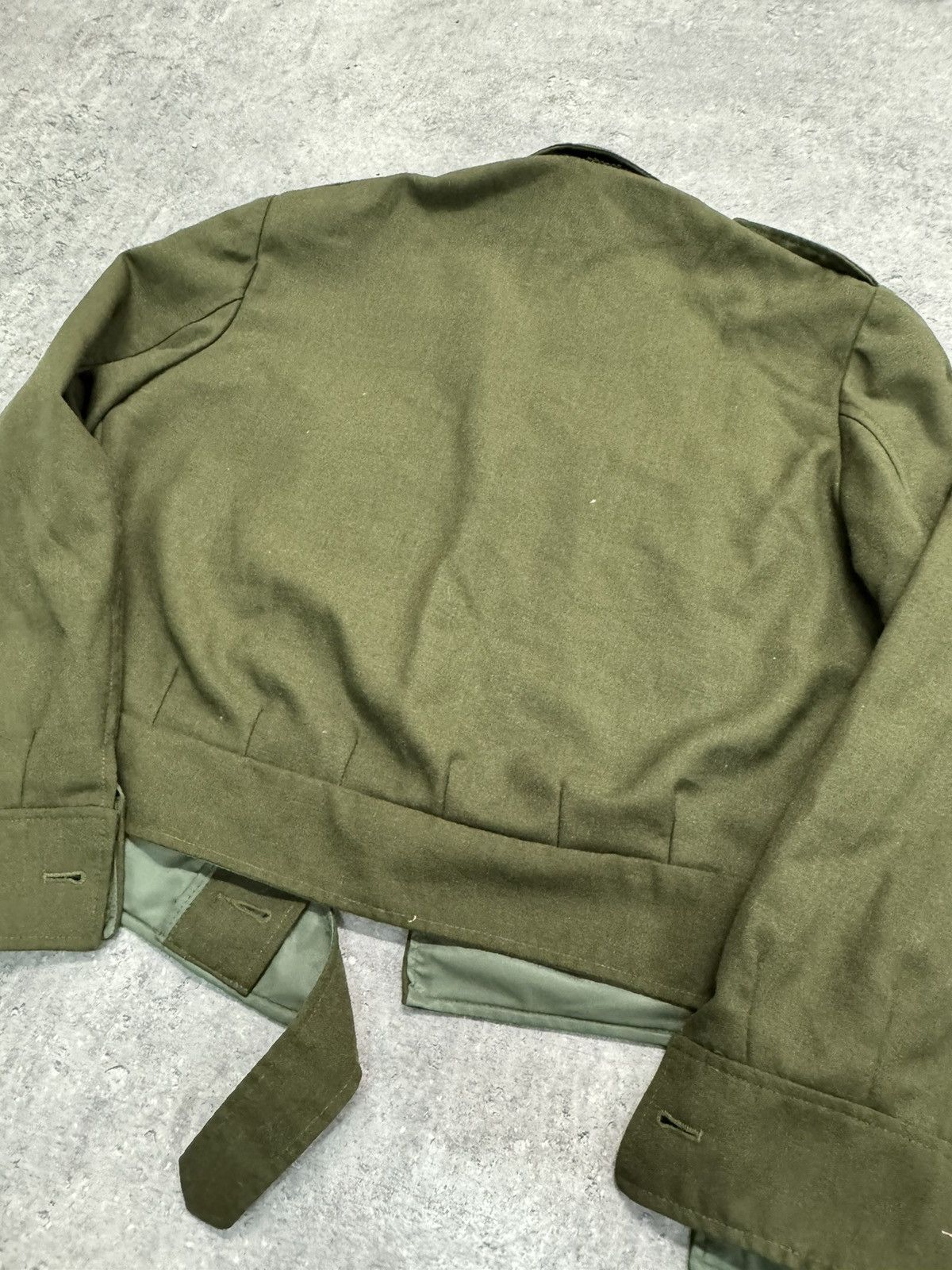Vintage × Yohji Yamamoto ᶠᵃⁿᶜʸᵍᵘʸ 80s Cropped Swedish Army Jacket Boxy Vintage Y2K Size US M / EU 48-50 / 2 - 6 Thumbnail