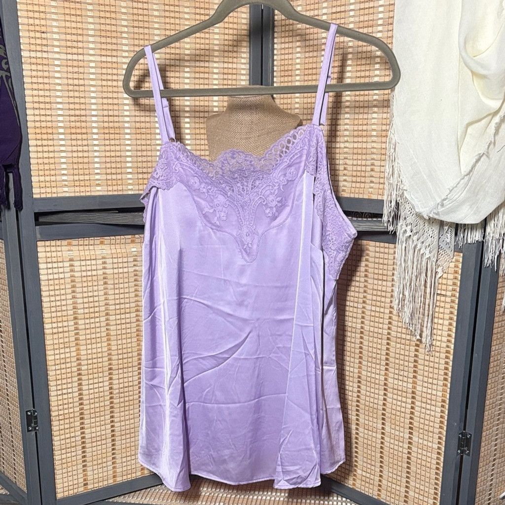 Torrid Torrid Soft Purple Lace Camisole Size XXL / US 16-18 / IT 52-54 - 1 Thumbnail