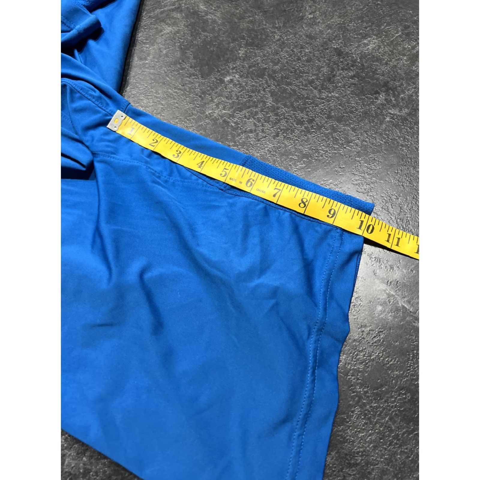 Nike VINTAGE Nike Athletic Shorts Blue Mens Small S Activewear 21.75 Inseam Sports Cross Training Size US 29 - 7 Thumbnail