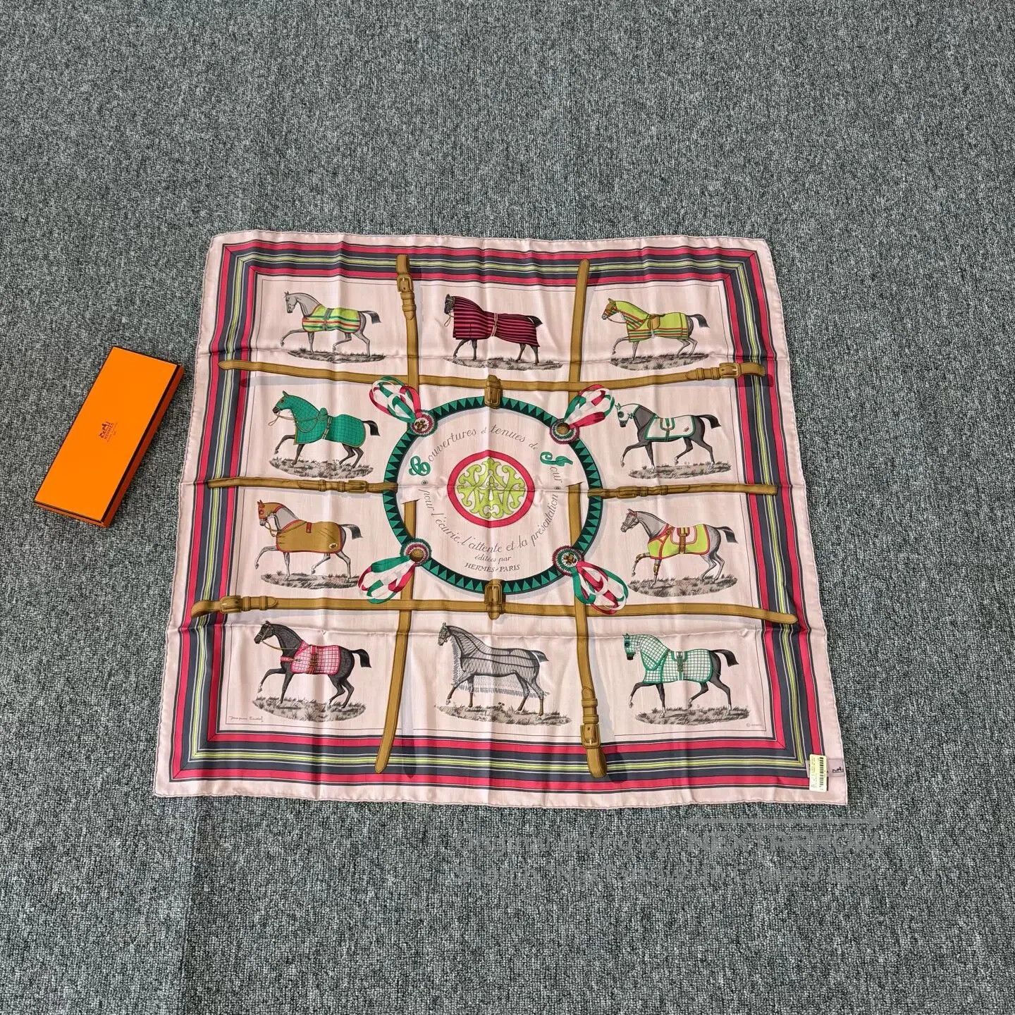 Hermes Hermes "The Horse's Garment" scarf| Size ONE SIZE - 1 Thumbnail