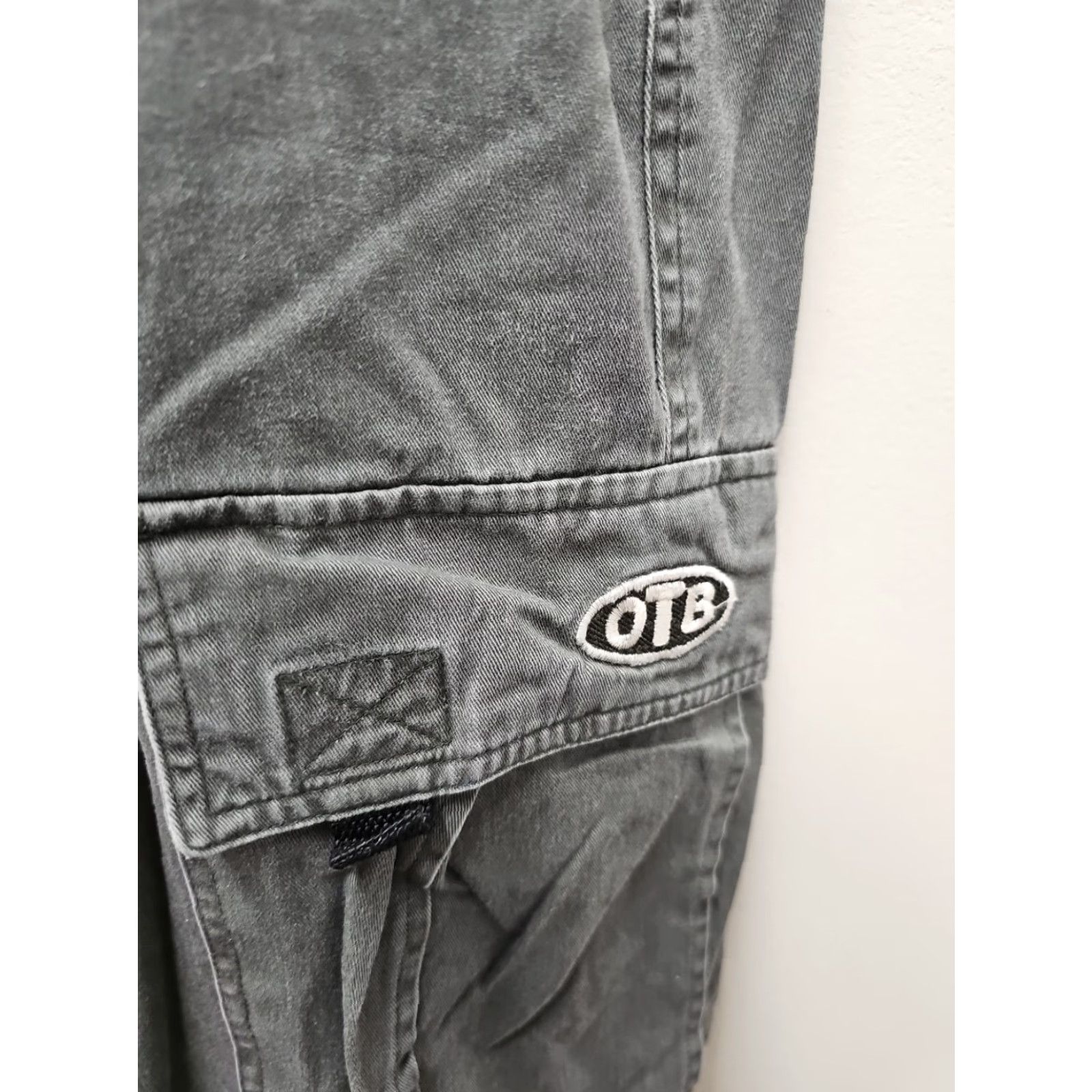 Vintage VTG On The Brink Cargo Pants Mens Waist 36x32 Green Distressed Cargo Pants 36 Regular Men’s Pants Size US 36 / EU 52 - 4 Thumbnail