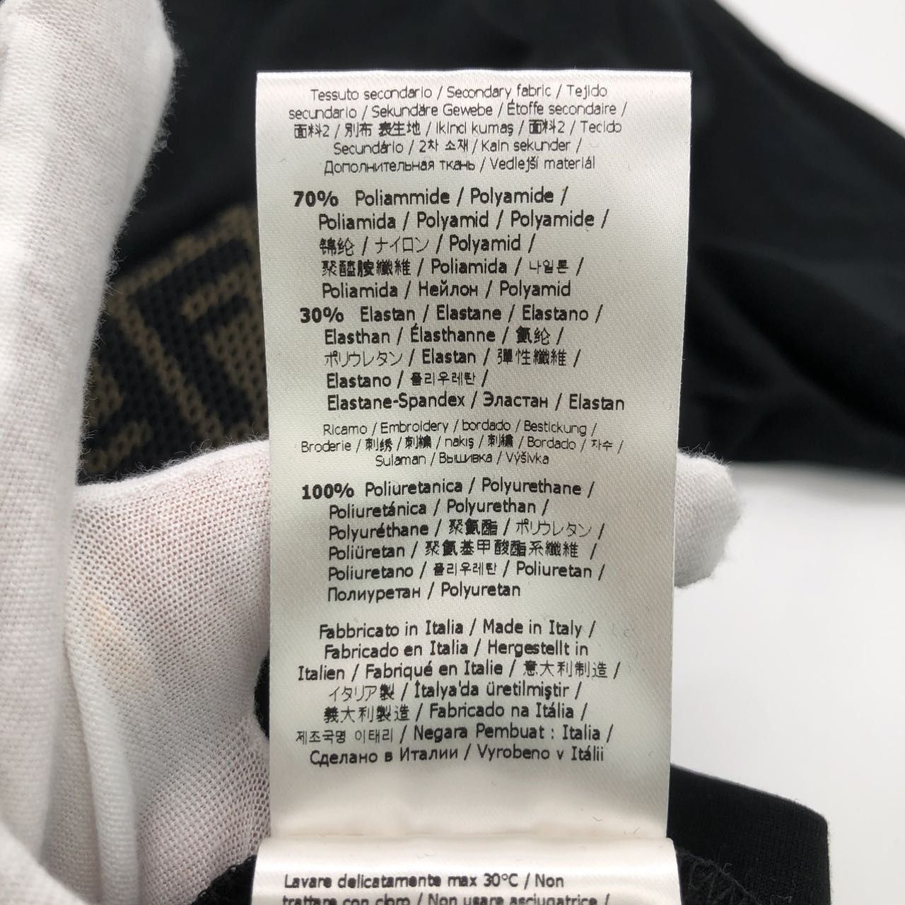 Fendi Fendi Logo Letter Print Casual Short Sleeve T-shirt K26WX Size US L / EU 52-54 / 3 - 8 Thumbnail
