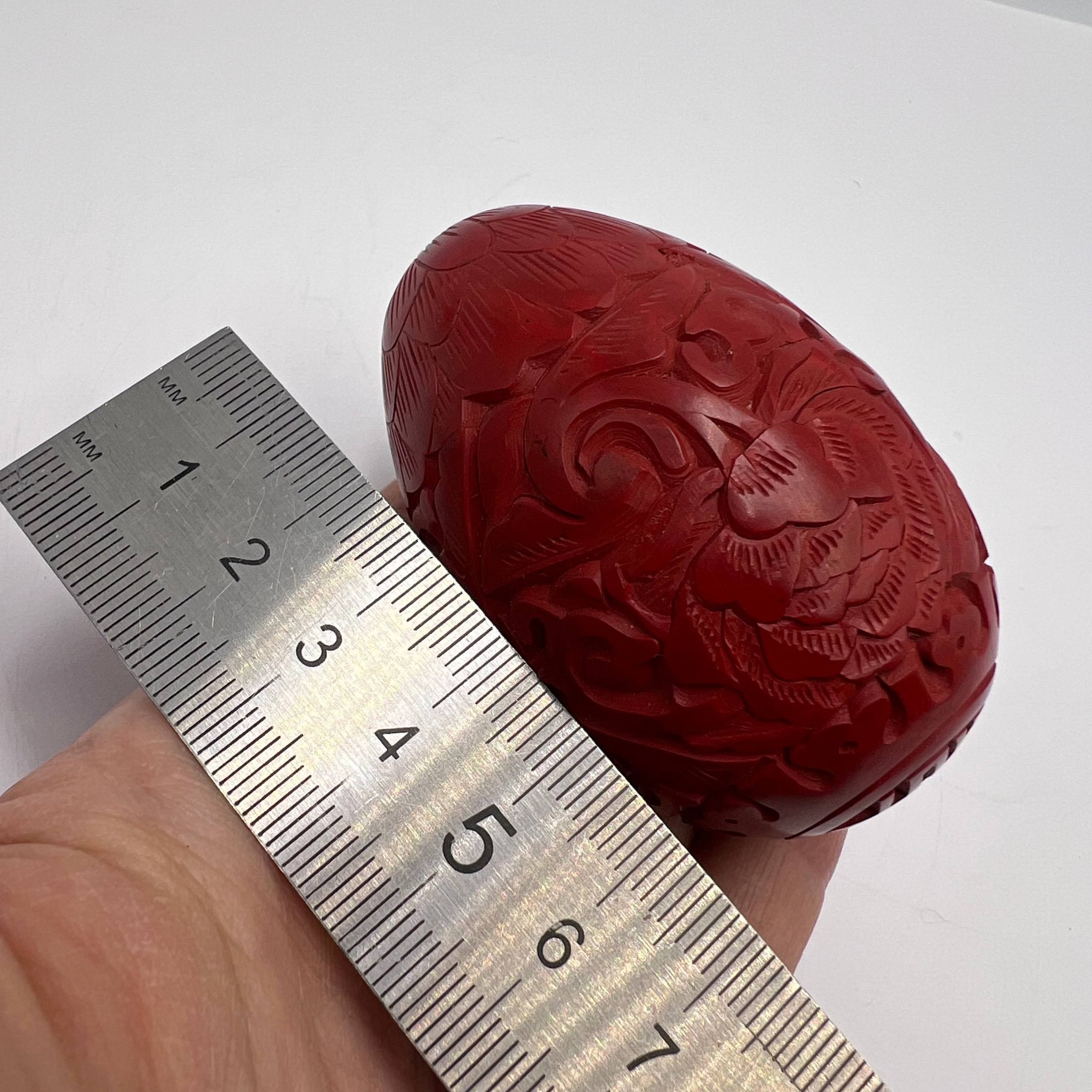 Vintage Vintage Chinese Red Carved Wooden Egg Cinnabar Style Floral Size ONE SIZE - 6 Thumbnail