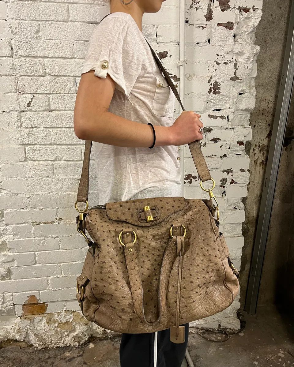 Yves Saint Laurent 2000s Yves Saint Laurent Beige Ostrich Leather Handle Bag Size ONE SIZE - 3 Thumbnail