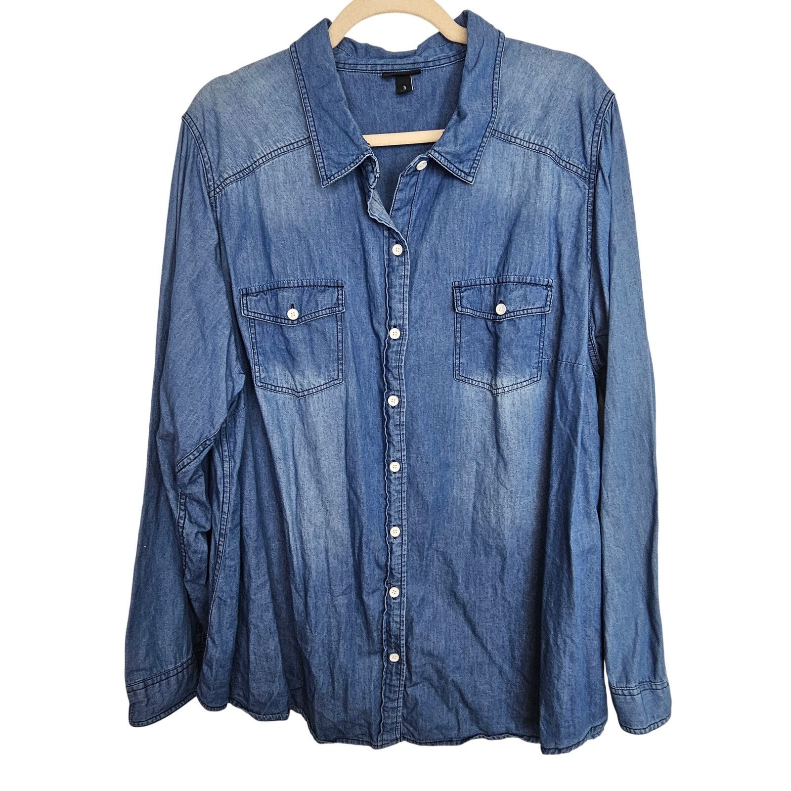 Torrid Torrid Womens Chambray Shirt Plus Size 3X Casual Minimalist Size 3XL / US 20-22 - 1 Thumbnail
