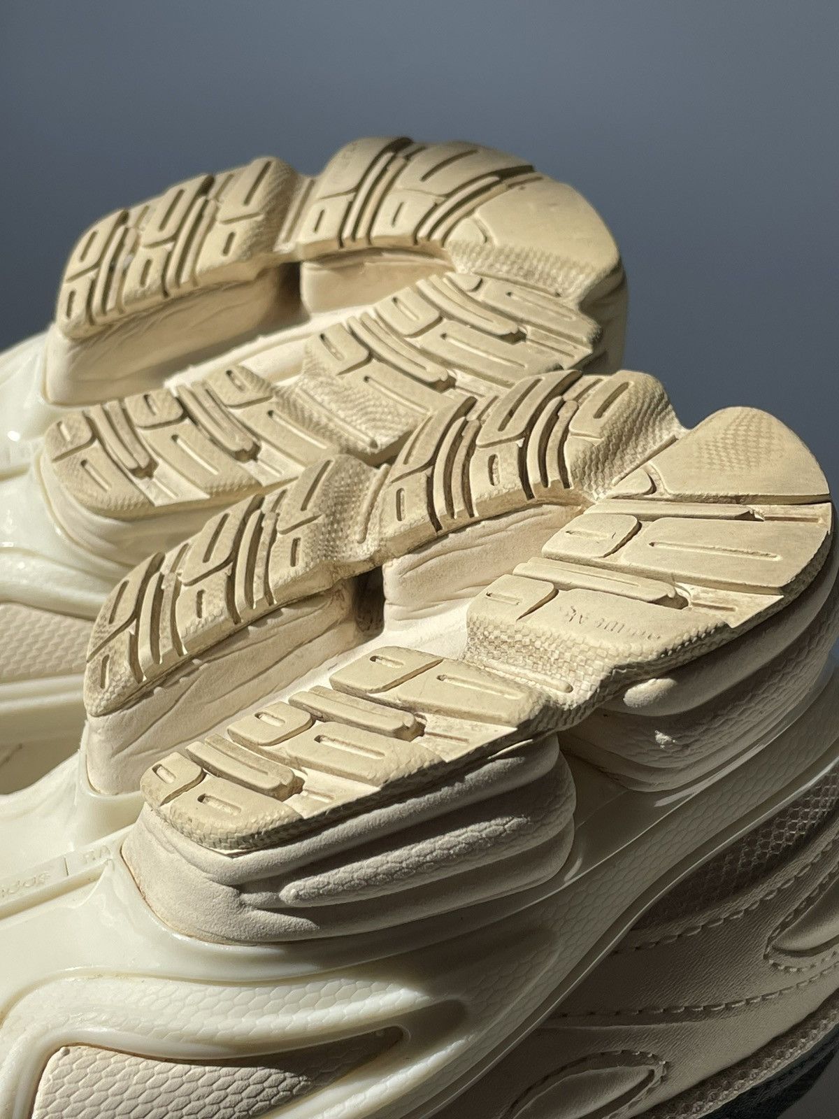 Adidas × Raf Simons RAF SIMONS ADIDAS OZWEEGO SNEAKERS Size 6.5 US F34264 Size US 6.5 / EU 39-40 - 18 Thumbnail