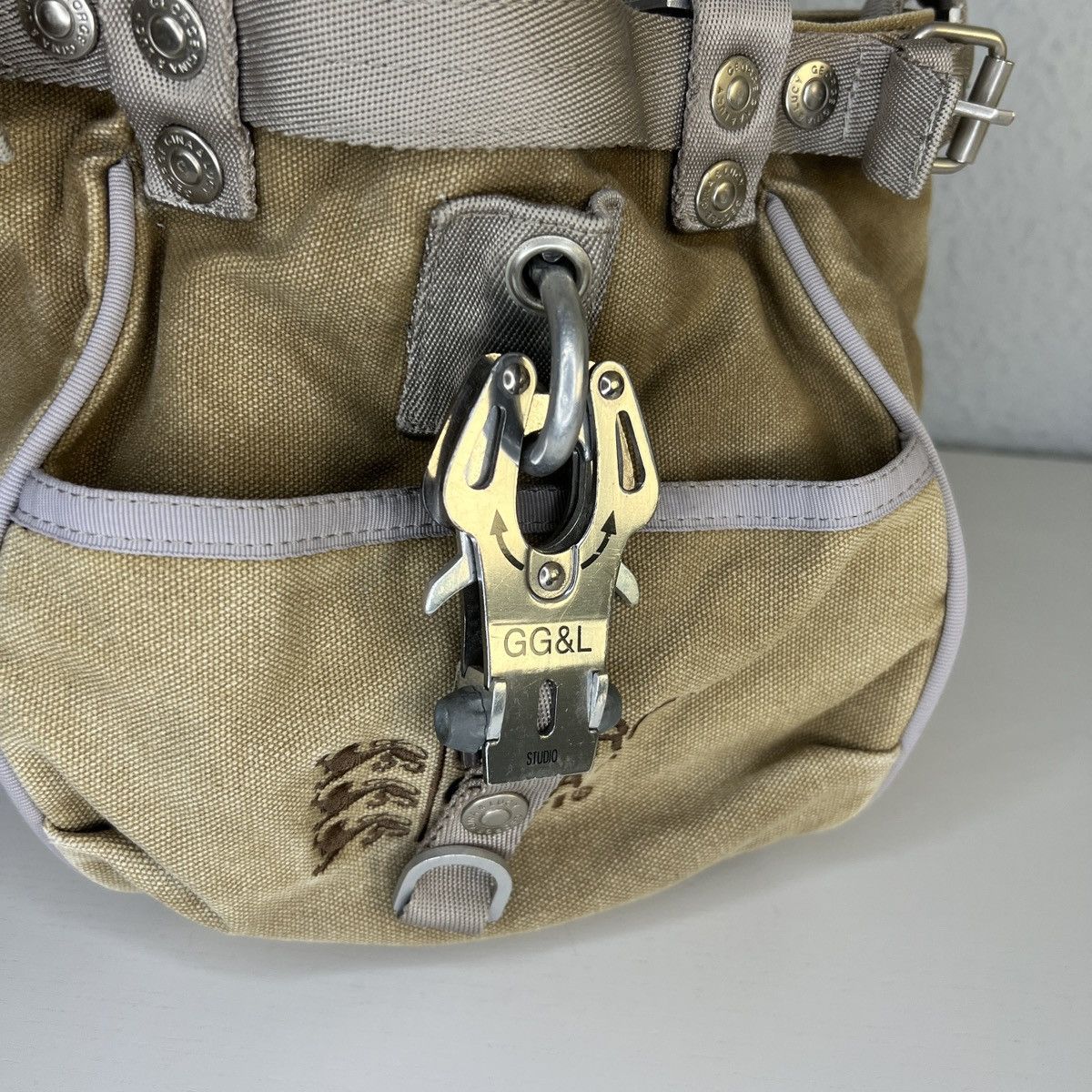 George Gina & Lucy George Gina Lucy GGL Shoulder Mini Beige Vintage Handle Bag Size ONE SIZE - 8 Thumbnail
