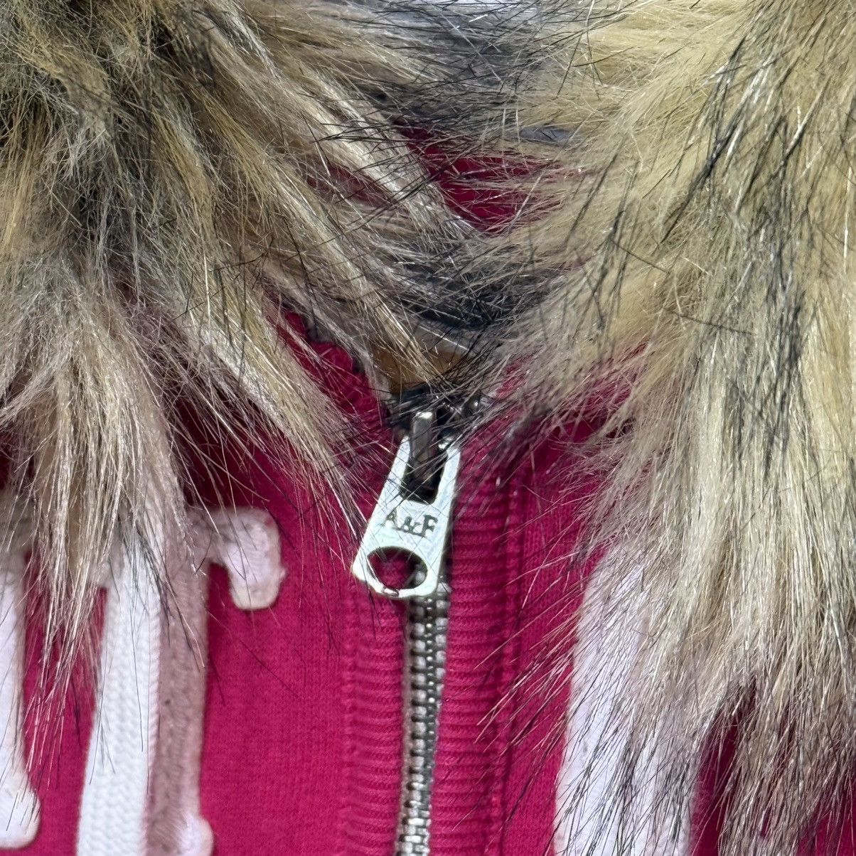 Abercrombie & Fitch 📌 Crazy Y2K Abercrombie & Fitch Y2K Faux Fur Zip-Hoodie Size M / US 6-8 / IT 42-44 - 5 Thumbnail