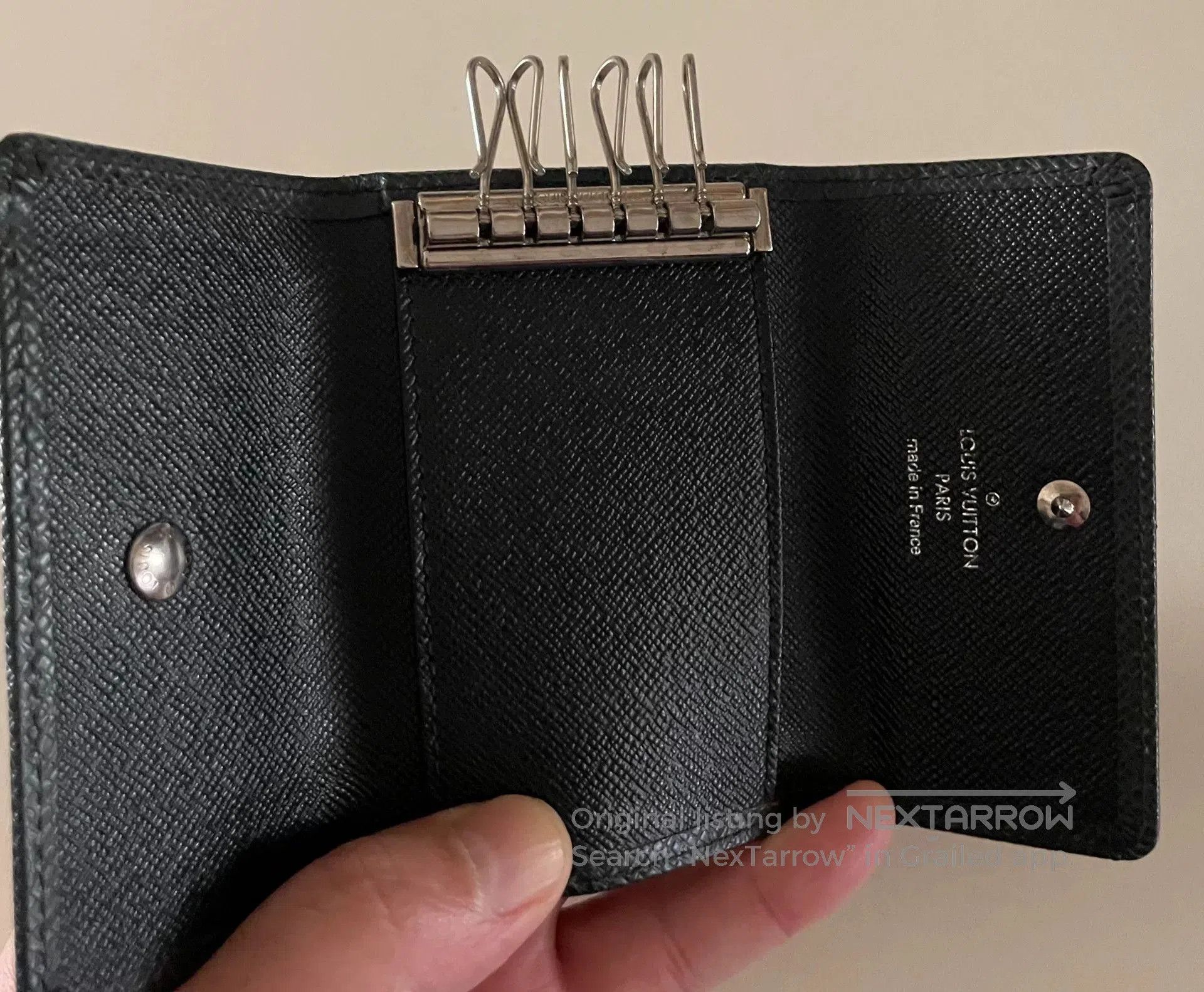 Louis Vuitton Louis Vuitton Key Pouch. Size ONE SIZE - 3 Thumbnail