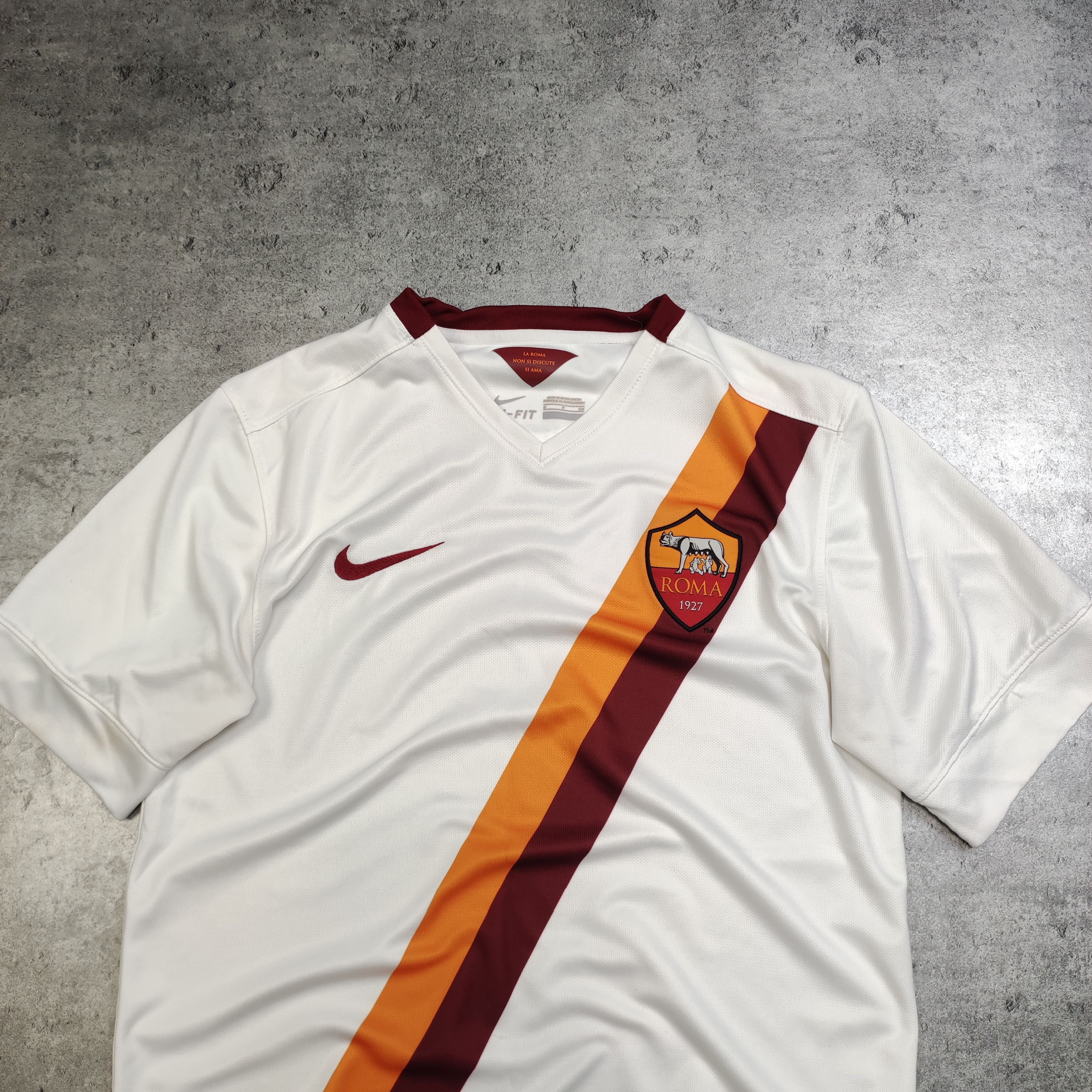 Vintage RARE Football Soccer Roma FC 2015 Away Nike Jersey Size US S / EU 44-46 / 1 - 3 Thumbnail