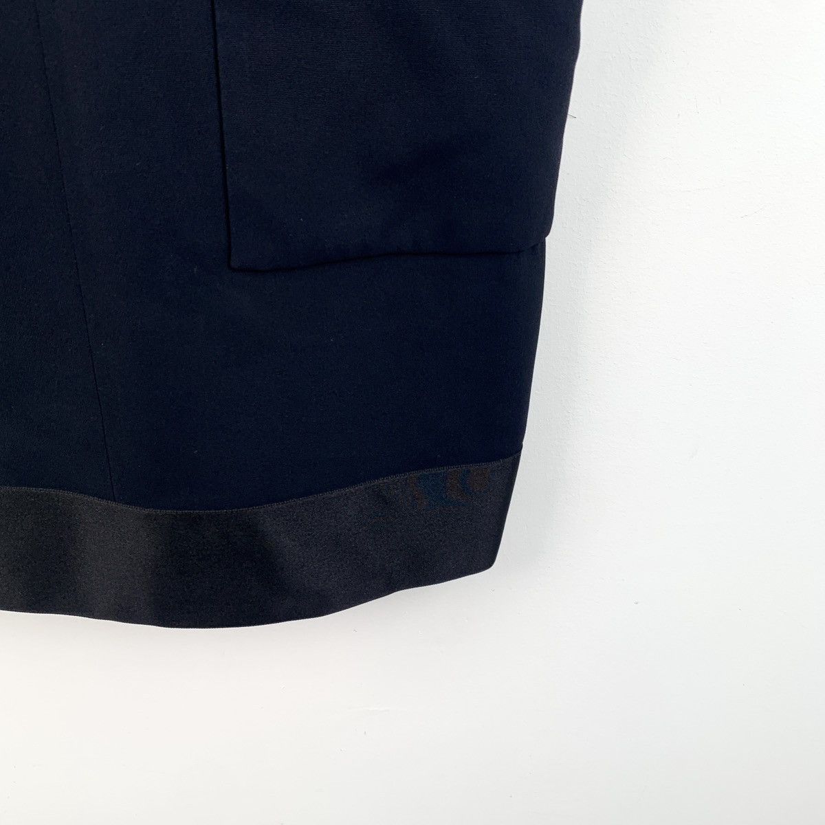 Chanel Chanel black back tie bow mulberry silk v-neck dress Size XS / US 0-2 / IT 36-38 - 4 Thumbnail