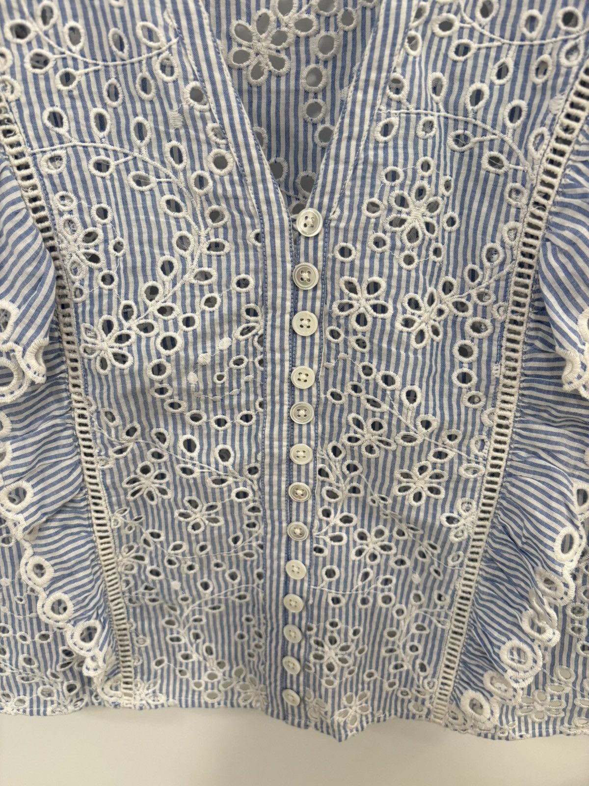 Veronica Beard Veronica Beard Seersucker Eyelet Kash Top Size 0 Size XS / US 0-2 / IT 36-38 - 3 Thumbnail