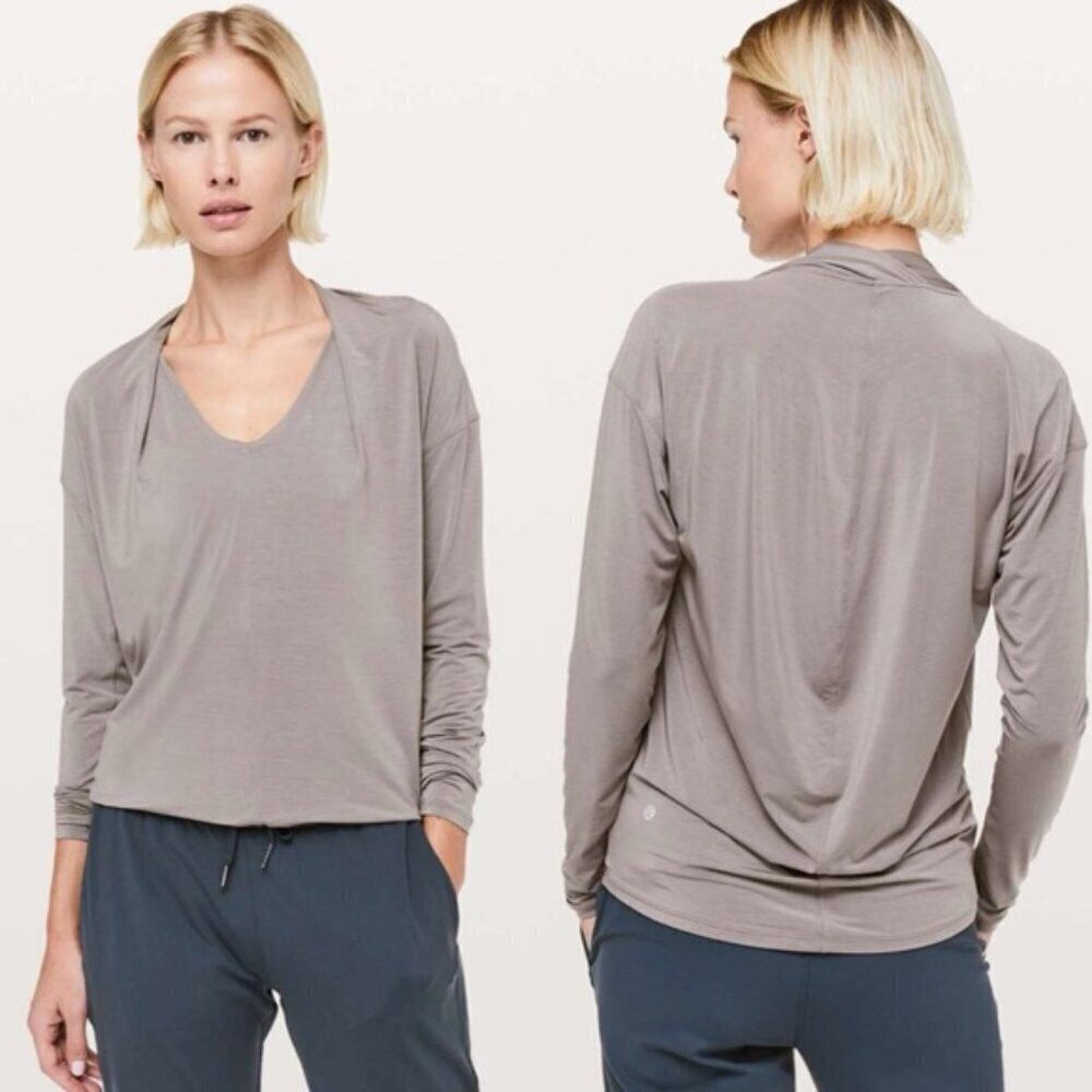 Lululemon Lululemon Lunar Rock Deep Stretch Long Sleeve Top - Small Size S / US 4 / IT 40 - 1 Thumbnail