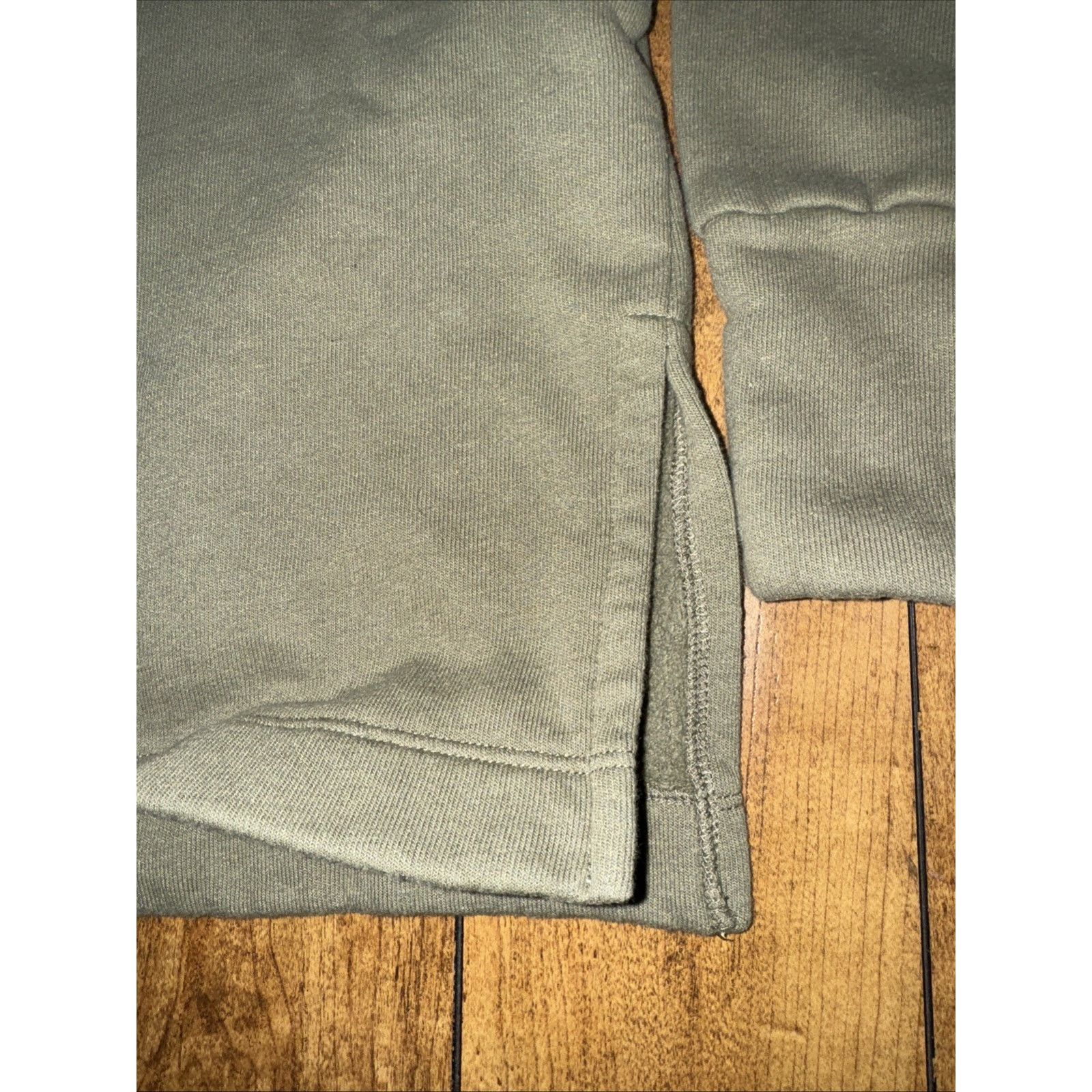 Peloton Peloton Women’s Olive Green Cozy Funnel Neck Sweater M 23x23 Size M / US 6-8 / IT 42-44 - 3 Thumbnail