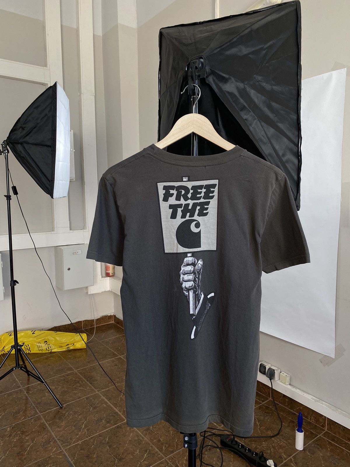 Carhartt 🇺🇸 Vintage 90s Carhartt Free The T-Shirt Rare Retro Y2K Hype Size US M / EU 48-50 / 2 - 1 Thumbnail