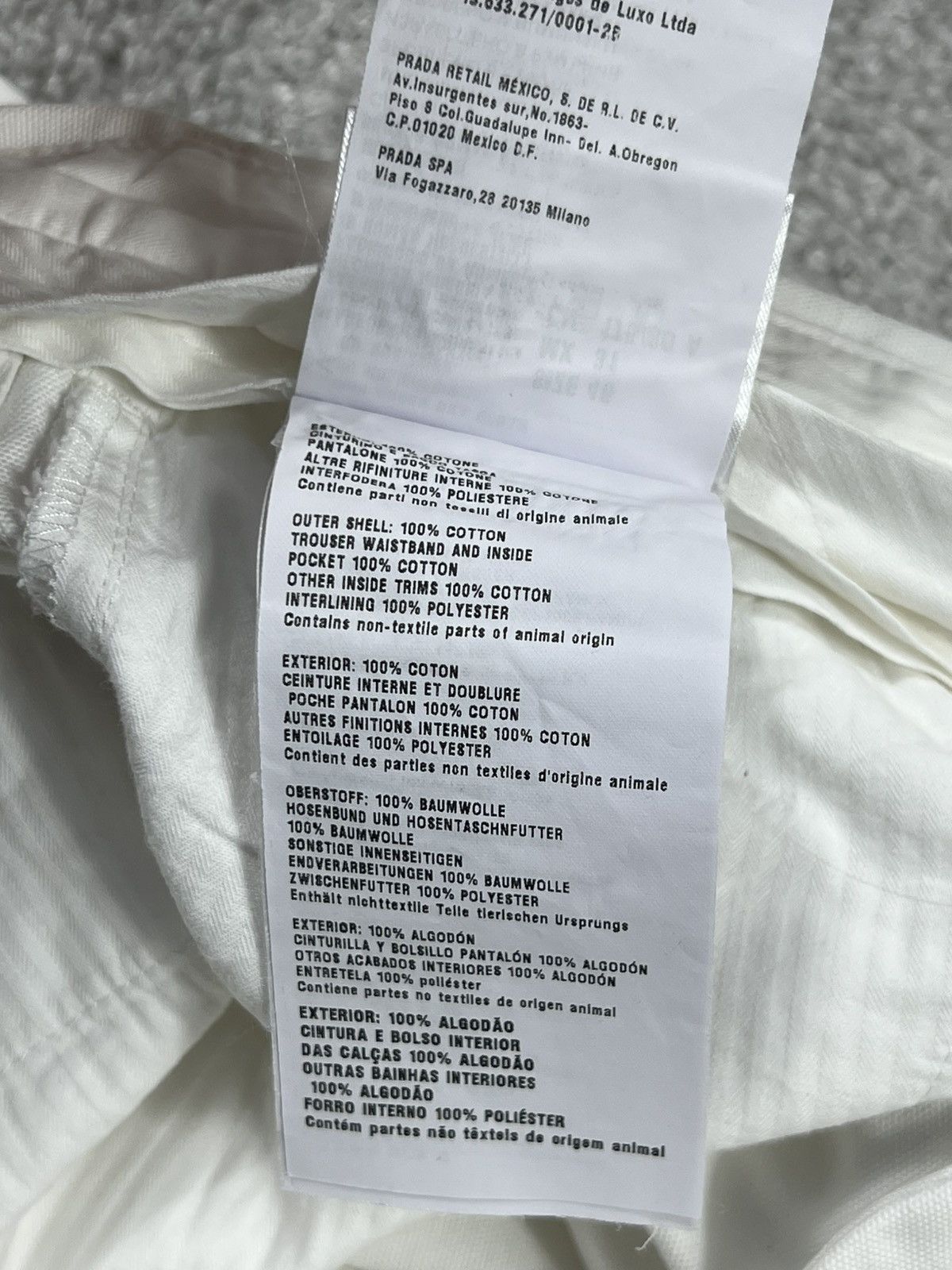 Prada Prada Triangle White Shorts Size 30 Size US 30 / EU 46 - 8 Thumbnail