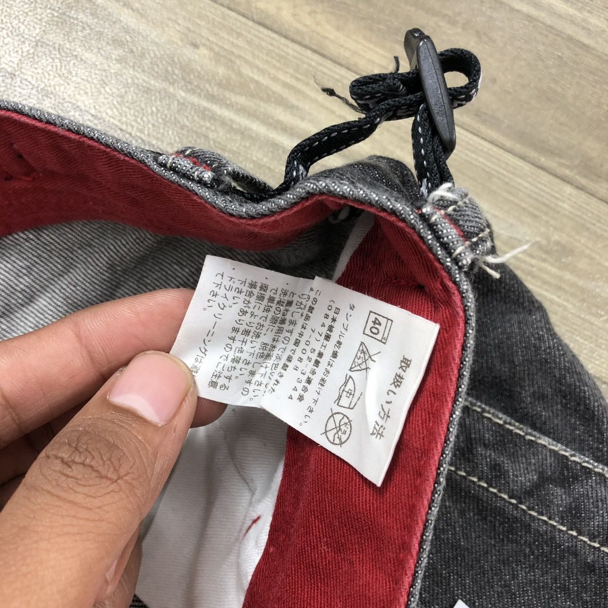 Vintage Vintage Transer Multi Pocket Cargo Bondage Baggy Jeans Y2K Size US 31 - 12 Thumbnail