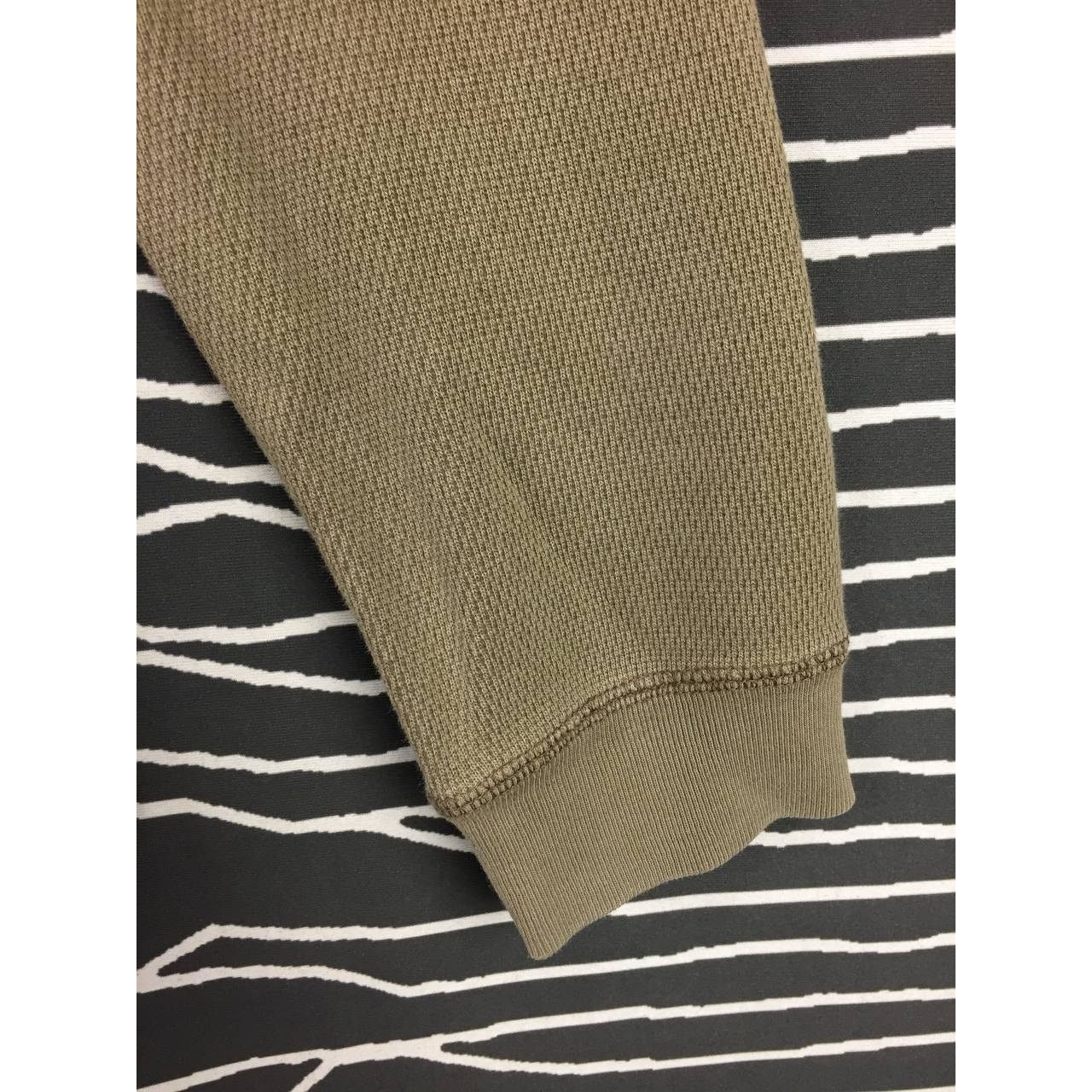 Avirex × Vintage Vtg Avirex U.S Army Fort Riley Waffle Knit Longsleeve Tee Size US M / EU 48-50 / 2 - 10 Thumbnail