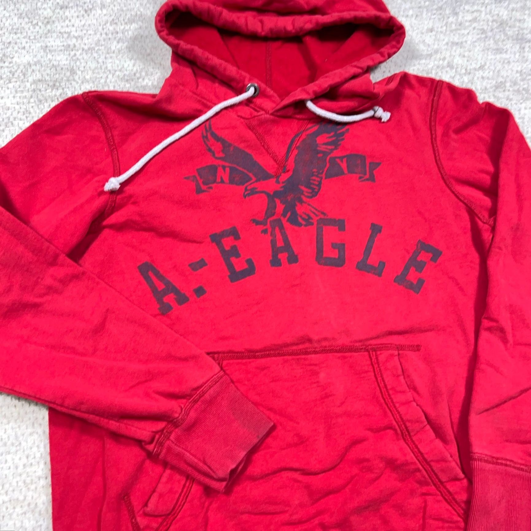 American Eagle Outfitters VINTAGE American Eagle Outfitters Hoodie Men M Red Logo Hooded Sweatshirt 2000s Spellout Bird Graphic Print All Seasons Size US M / EU 48-50 / 2 - 4 Thumbnail