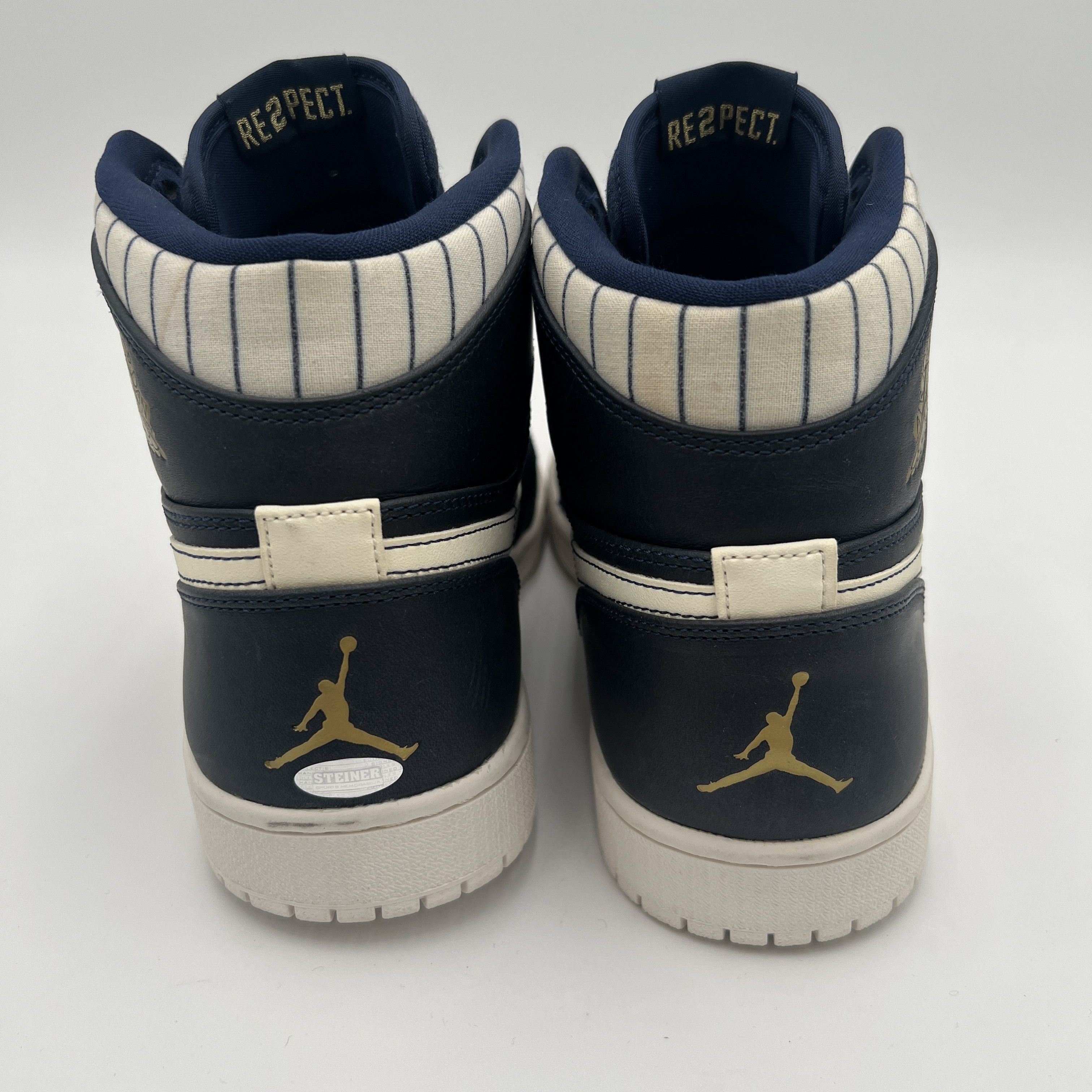 Jordan Brand × New York Yankees × Nike Jordan 1 Derek Jeter RE2PECT SIGNED COA Rare Nike Sneakers Size US 11 / EU 44 - 7 Thumbnail