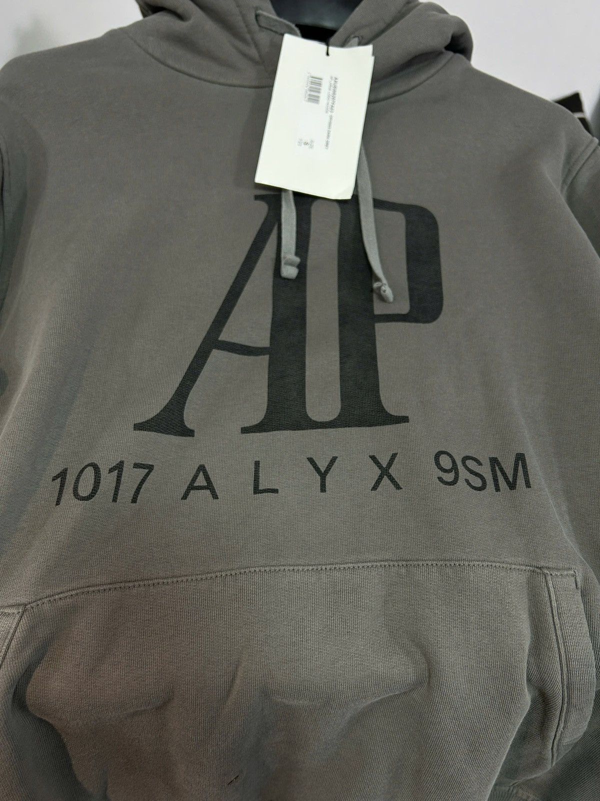 1017 ALYX 9SM × Audemars Piguet ALYX x AP FRIENDS AND FAMILY HOODIE Size US S / EU 44-46 / 1 - 5 Thumbnail