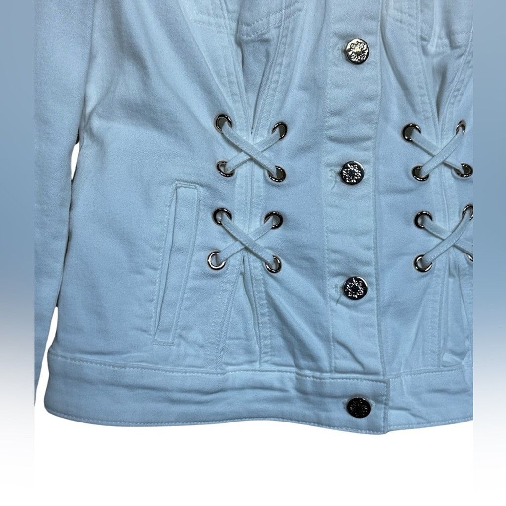 White House Black Market WHBM White Fitted Jean Jacket Women’s Size Small. Size S / US 4 / IT 40 - 3 Thumbnail