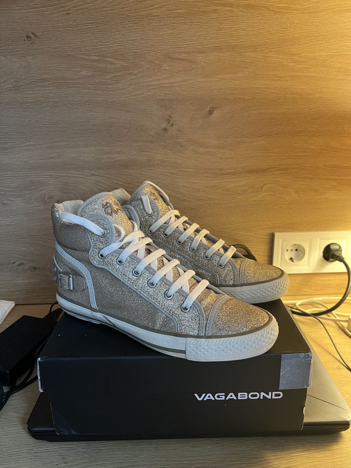 y2k limited ash buckled mid grey leather sneakers