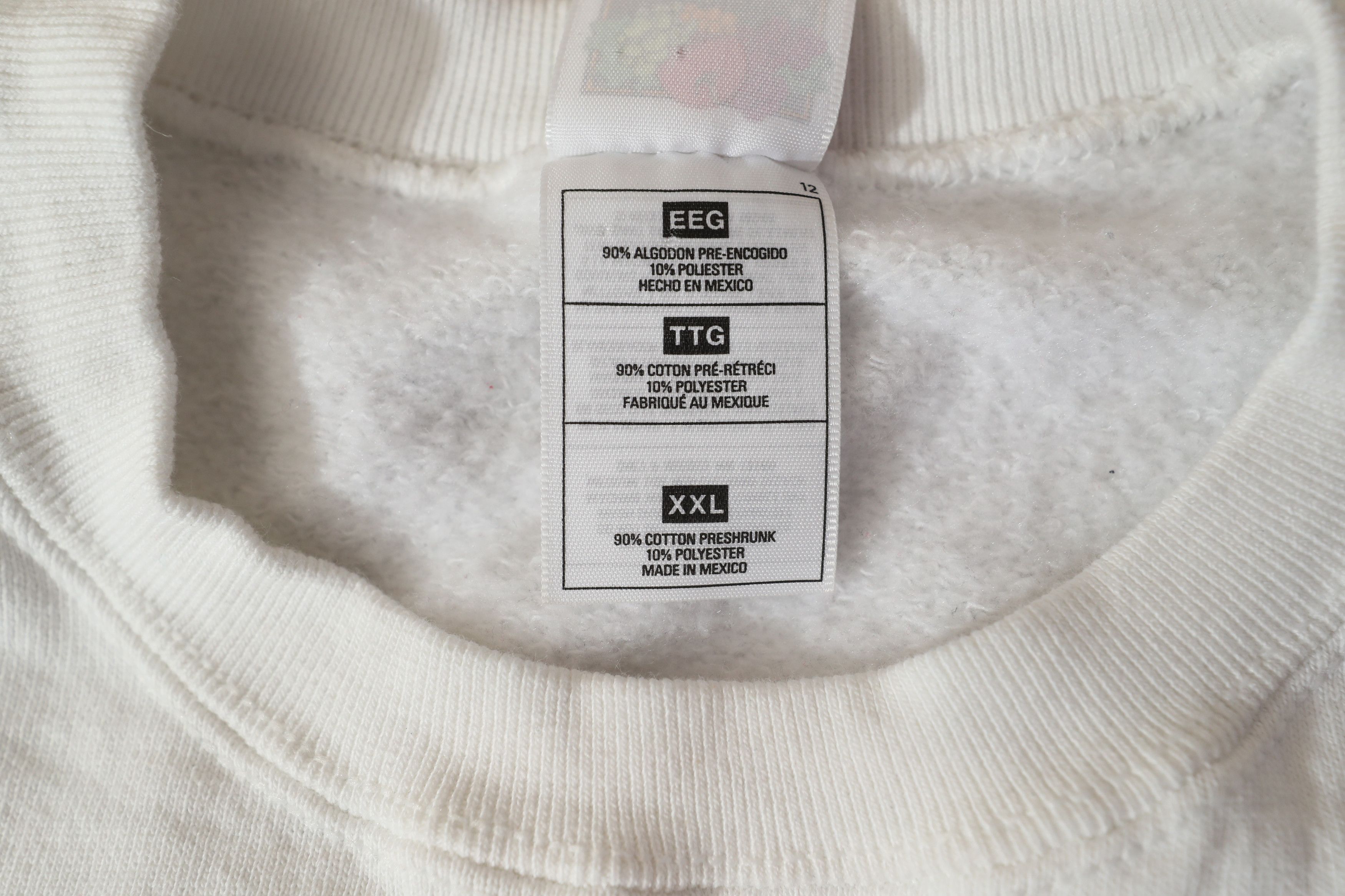 Fruit Of The Loom Denver Water World Vintage White Employee Crewneck (XXL) Size US XXL / EU 58 / 5 - 9 Thumbnail