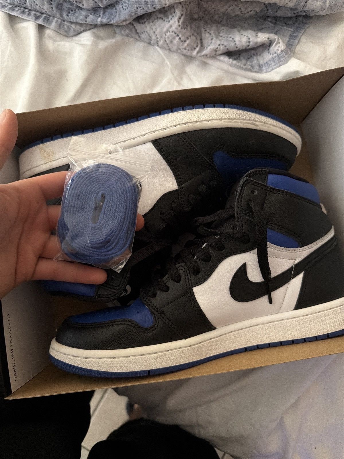 Jordan Brand Air jordan 1 retro high OG Royal toe Size US 8.5 / EU 41-42 - 7 Thumbnail