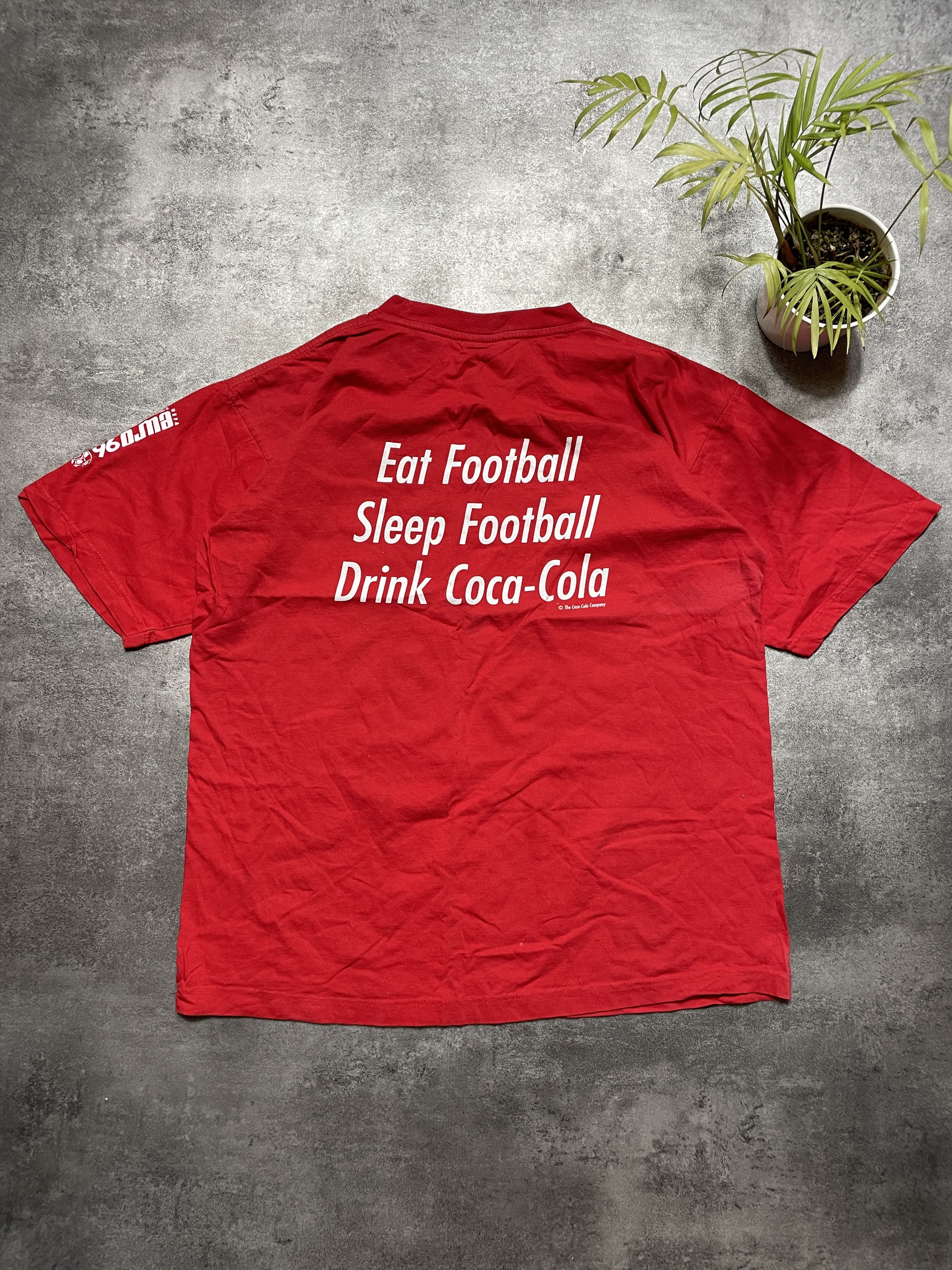 Coca Cola ❗️RARE❗️Vintage 1996 UEFA Euro England Coca Cola T-Shirt Size US L / EU 52-54 / 3 - 6 Thumbnail