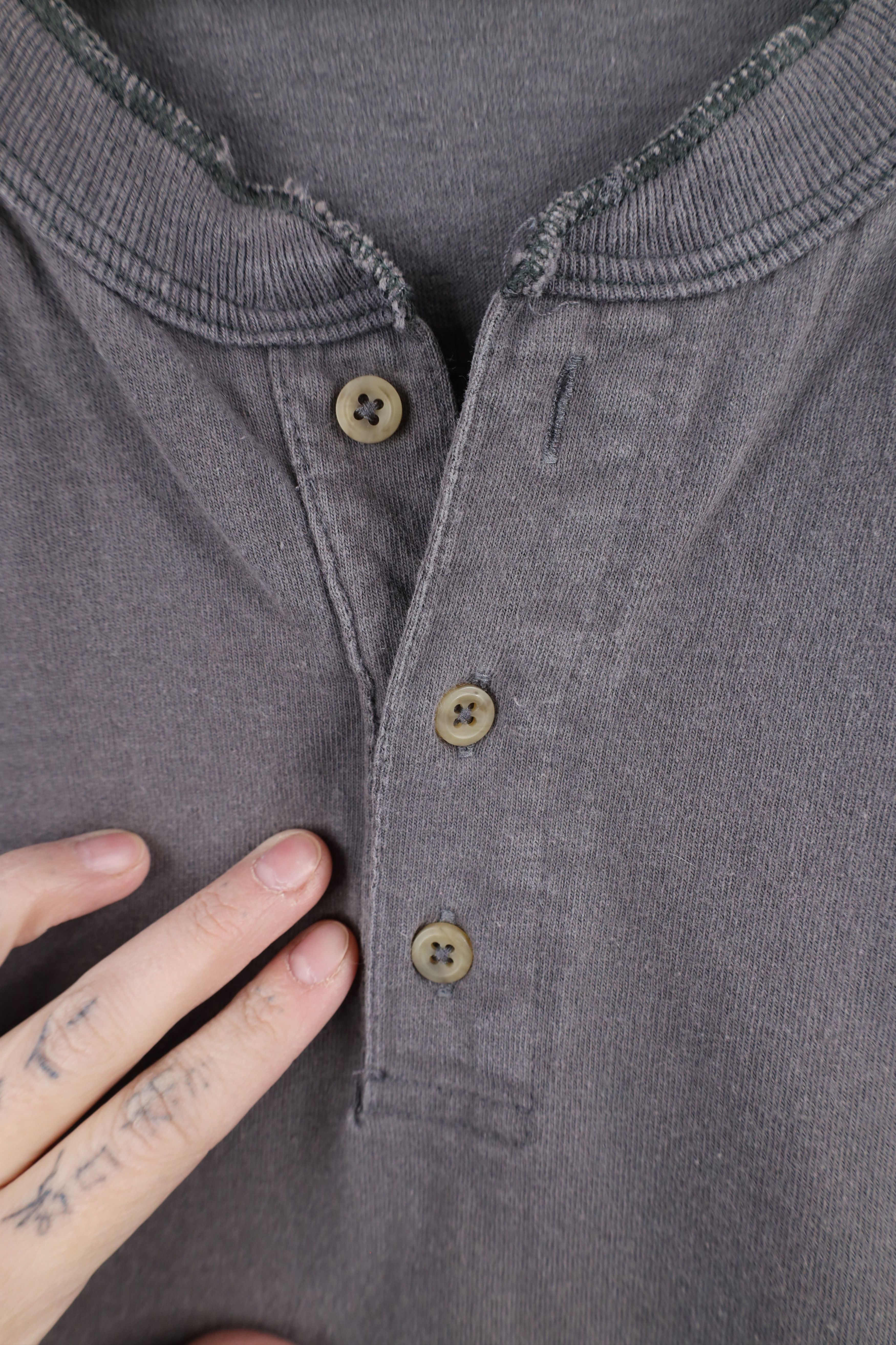 Vintage Vintage 90s Streetwear Heavyweight Cotton Henley T-Shirt Size US XL / EU 56 / 4 - 4 Thumbnail