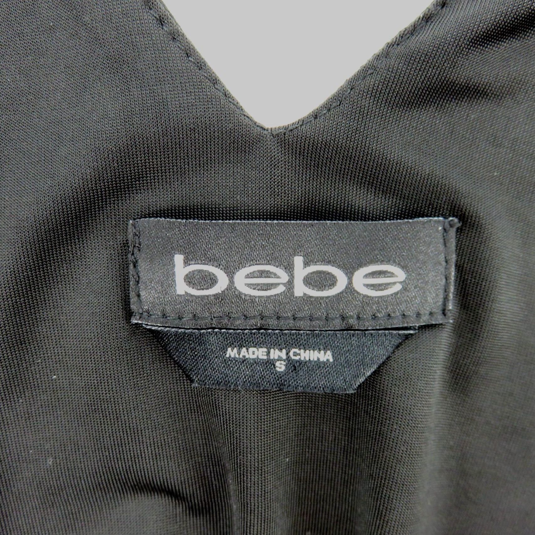 Bebe Bebe Tank Top Shirt Blouse Women S Black Deep V Neck Rhinestone Bling Sleeveless Pullover Size S / US 4 / IT 40 - 5 Thumbnail